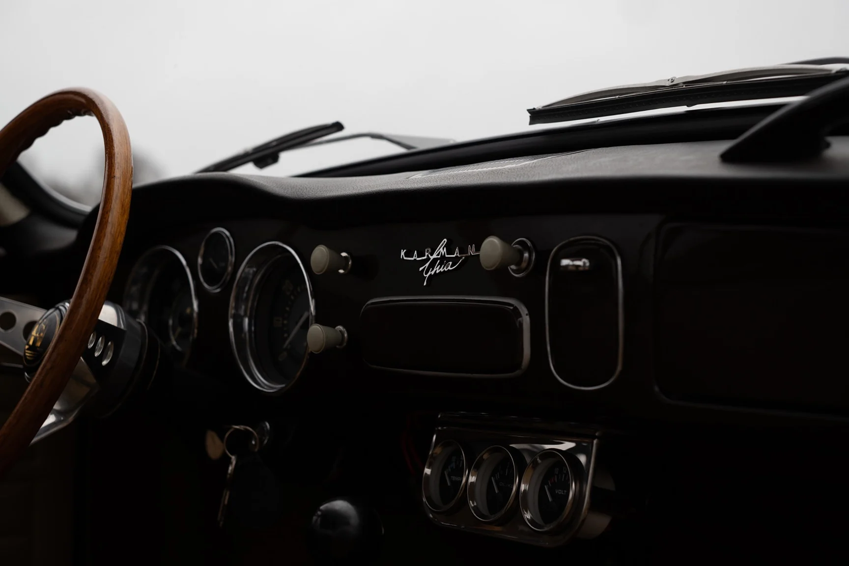 Innenraumfoto von 1962 Volkswagen 1200 Karmann Coupe (13)