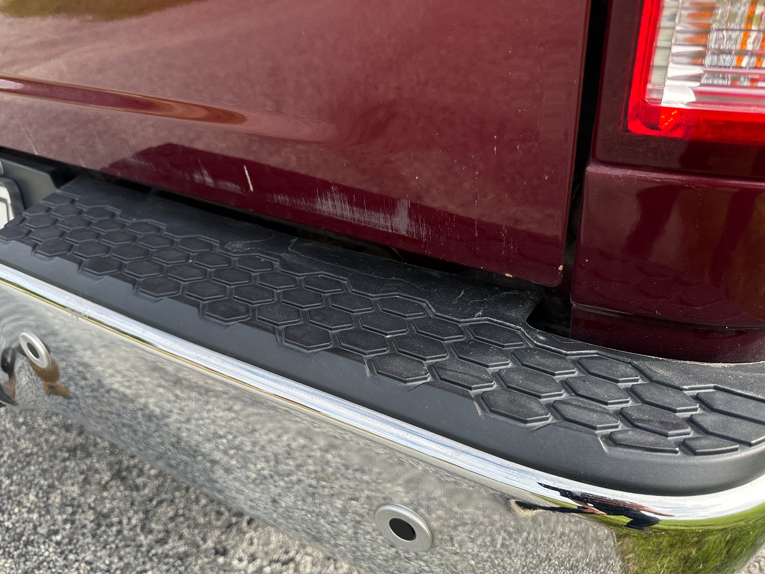 Exterior image of 2019 Dodge Ram 1500 Classic Crew Cab 5.7 V8 HEMI 