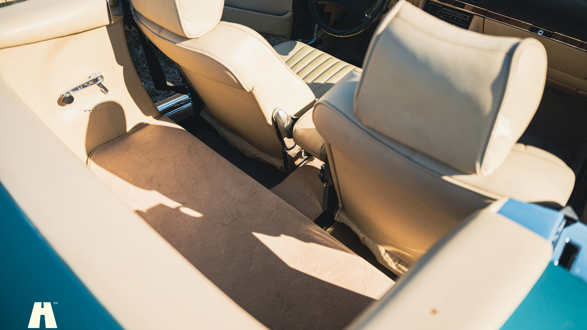 Interiörbild 1985 Mercedes-Benz 380 SL