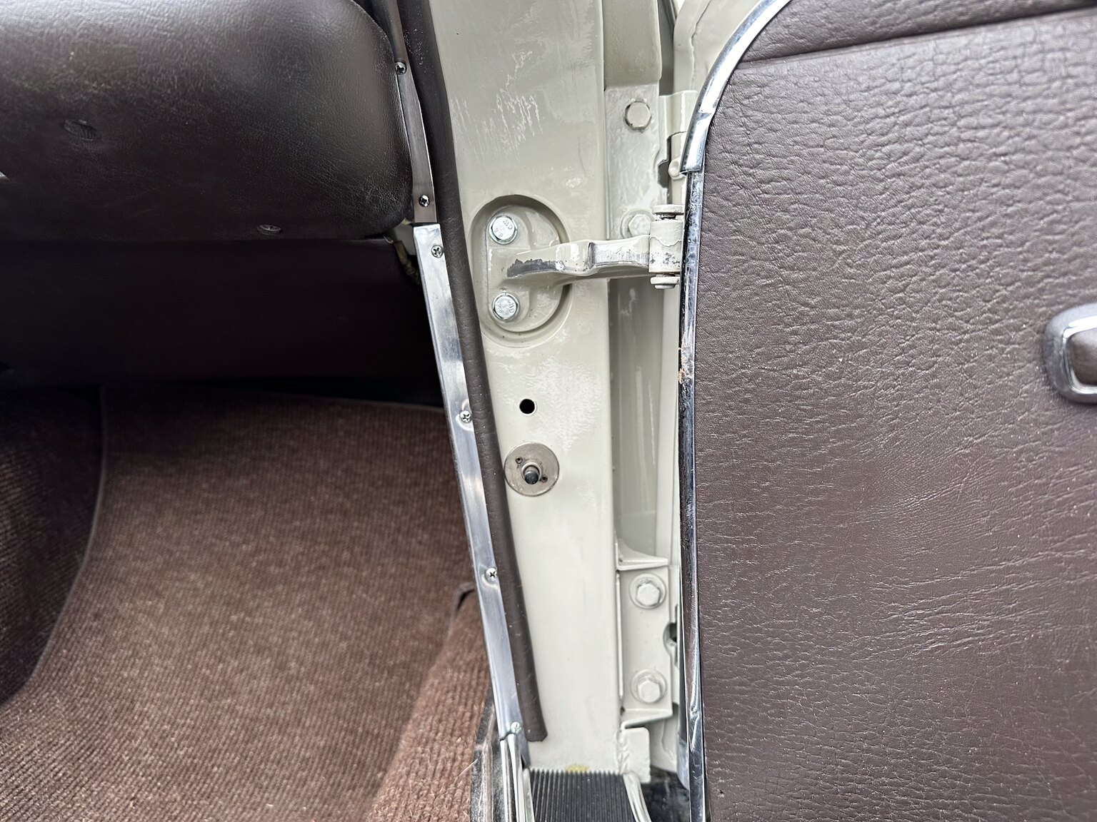 Interiörbild 1968 Mercedes Benz SL 280 Pagoda