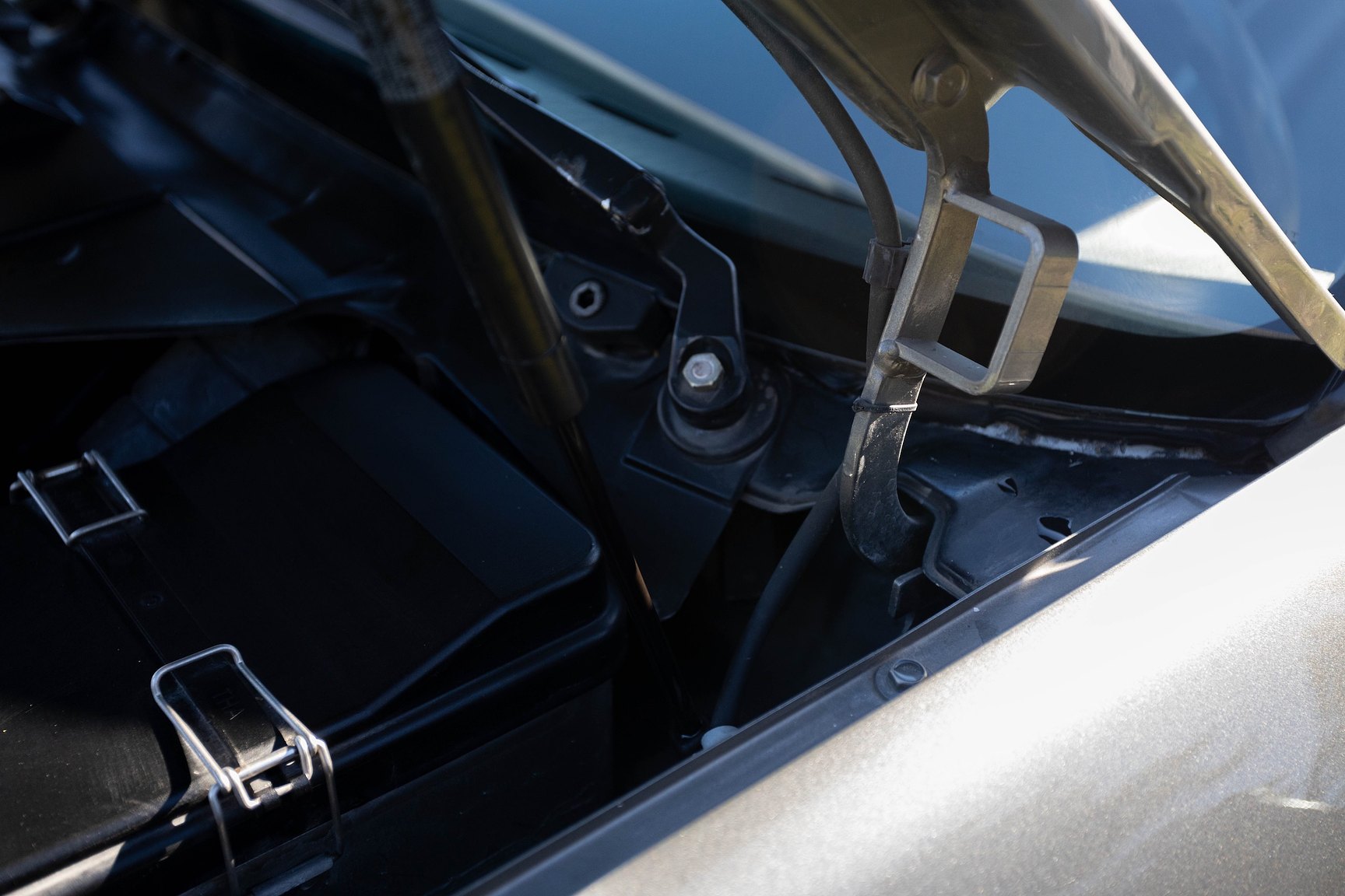 Image of 1987 Porsche 944 Targa mechanics