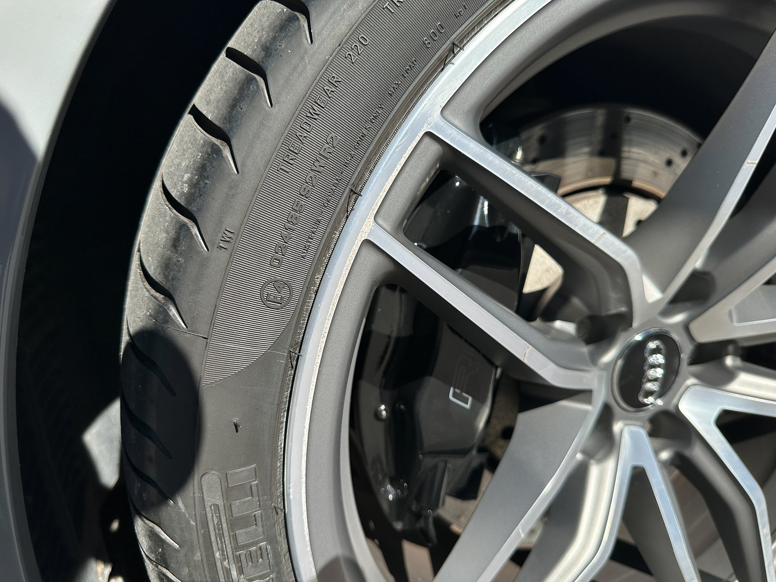Exteriörbild på 2008 Audi R8 4.2 V8 Turbo Manuell