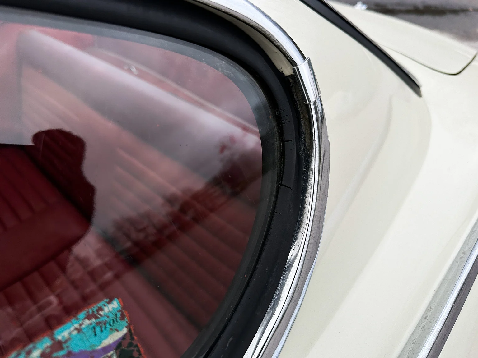 Exterior image of 1964 Volvo P 1800S (81)