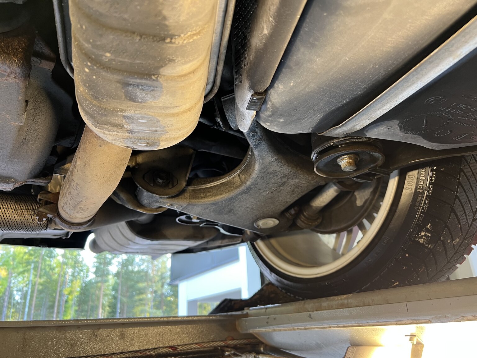 2003 BMW 540i Touring, Mekanik