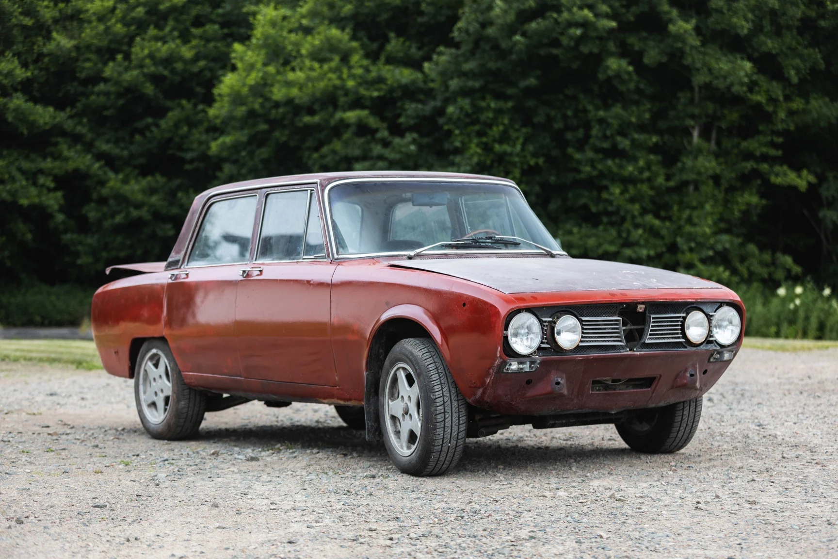 Aussenfoto 1970 Alfa Romeo 1750 Berlina (3)