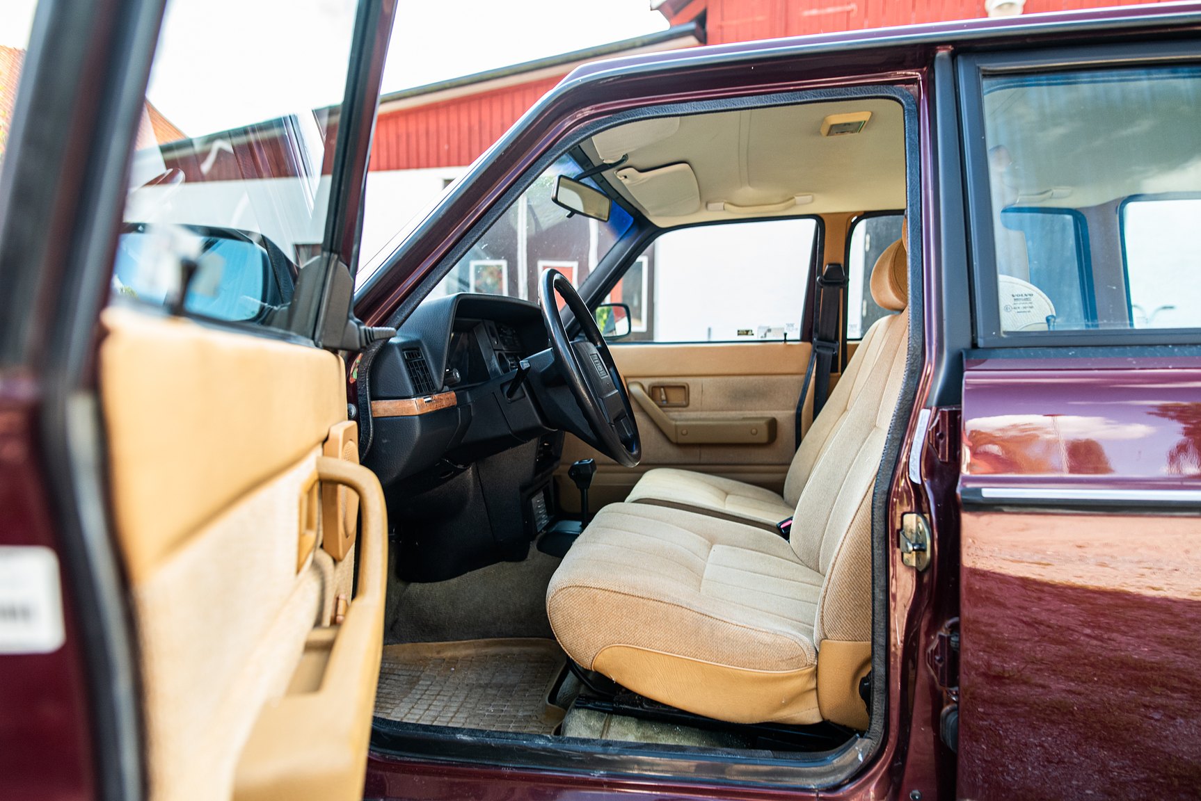 Innenraumfoto von 1993 Volvo 245 GL Classic "No Reserve Auction"