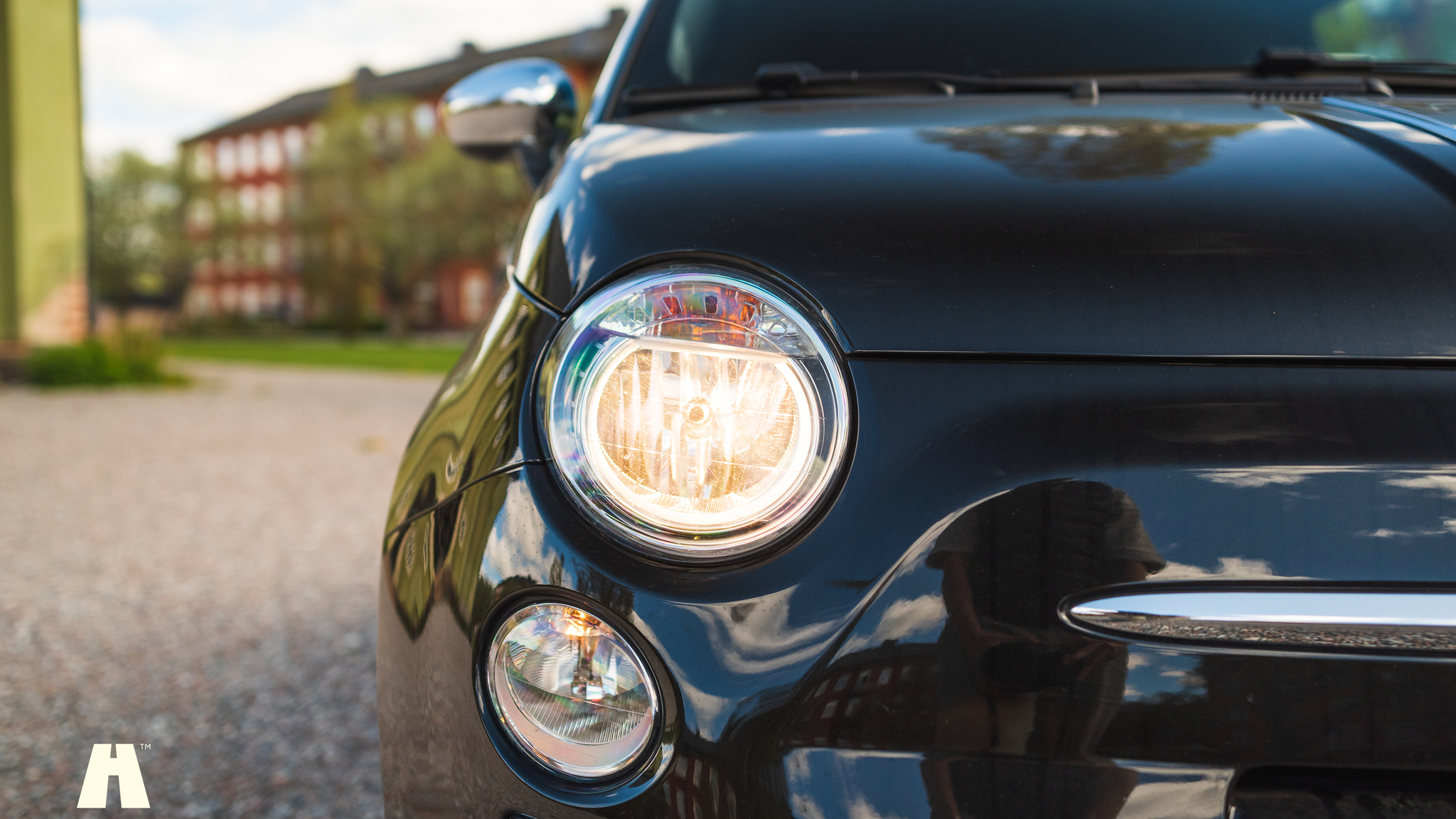 Exterior image of 2012 FIAT 500 GUCCI