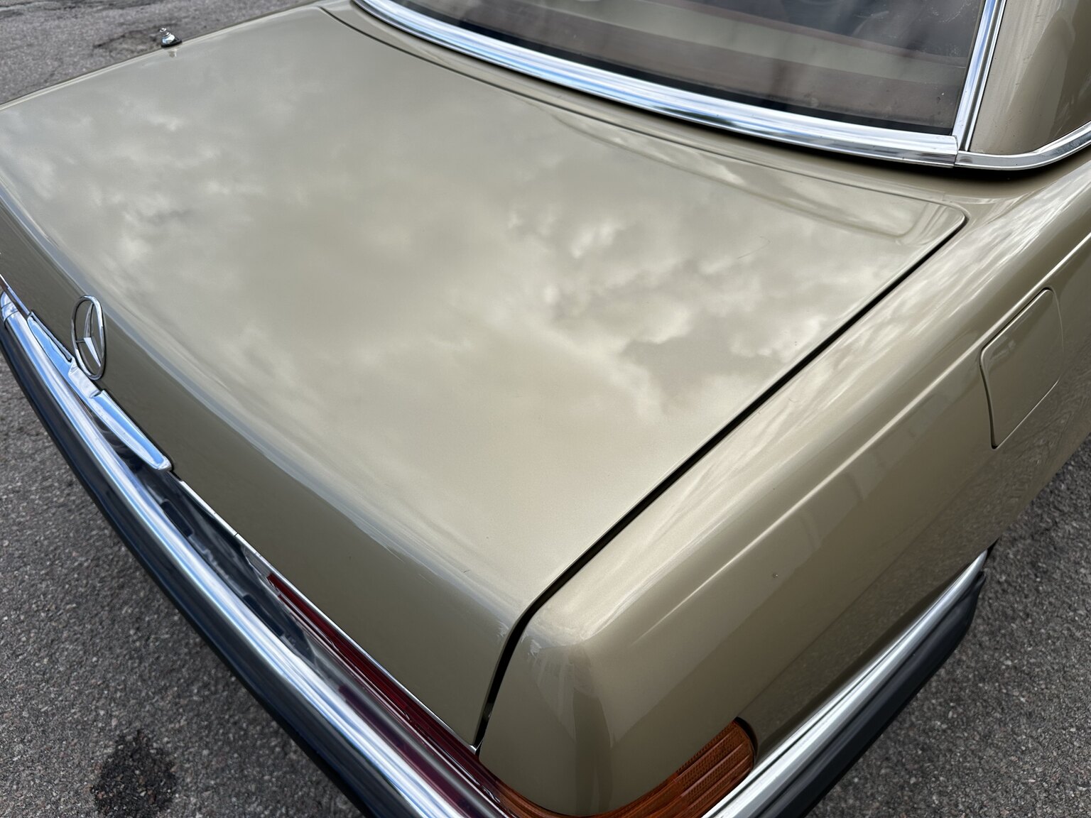 Aussenfoto 1974 Mercedes benz 450 SL