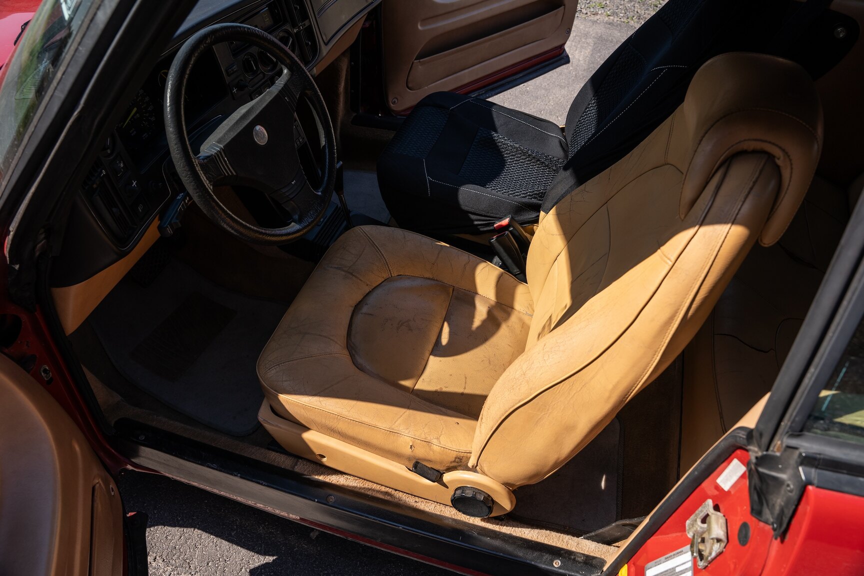 Interior image of 1988 Saab 900 Turbo Convertible