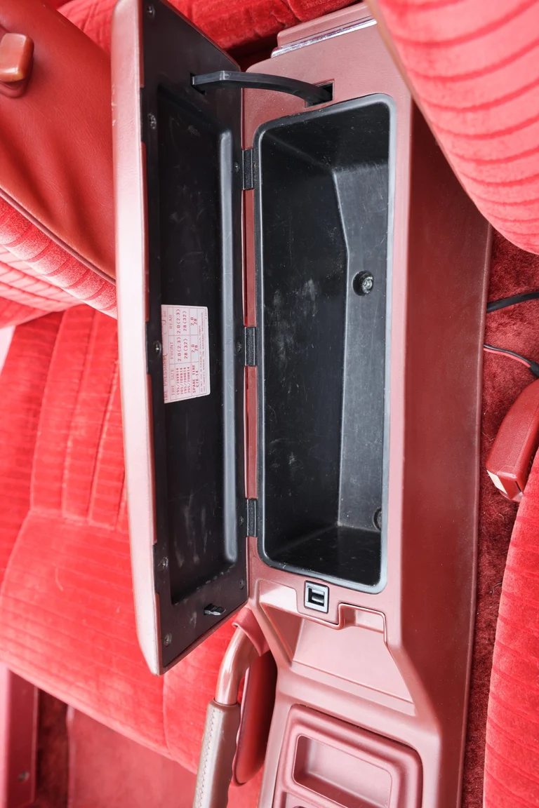 Interior image of 1983 Datsun 280ZX (41)