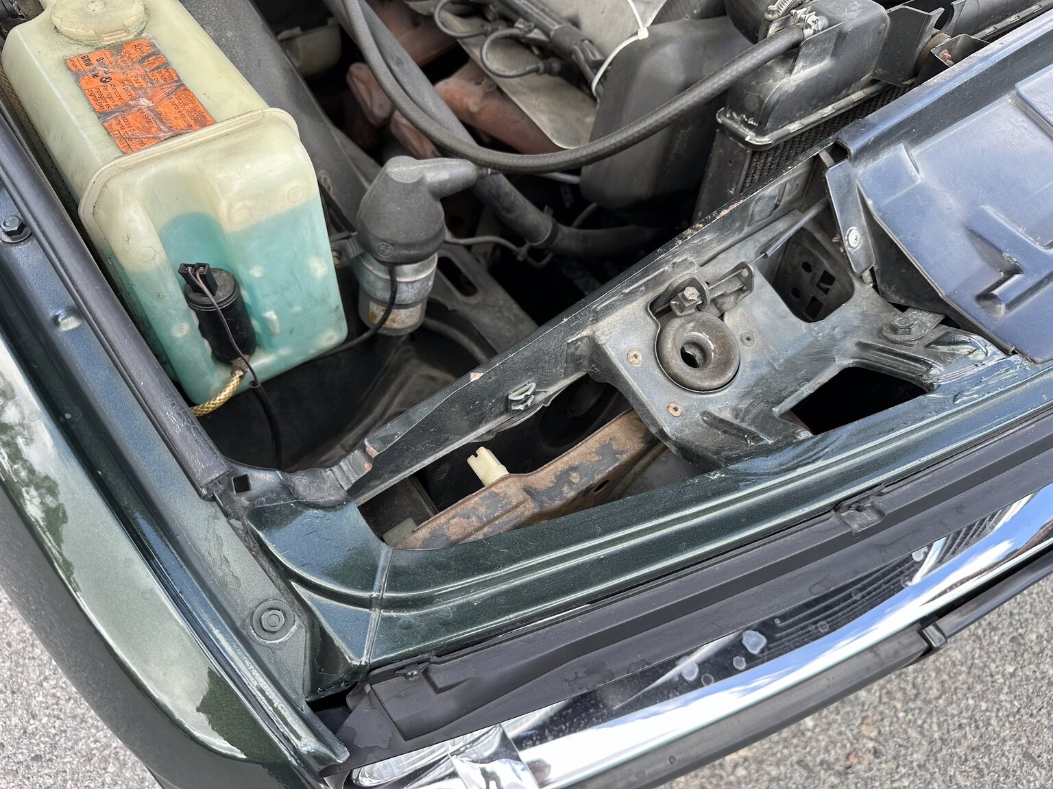 Image of 1985 BMW 525E mechanics