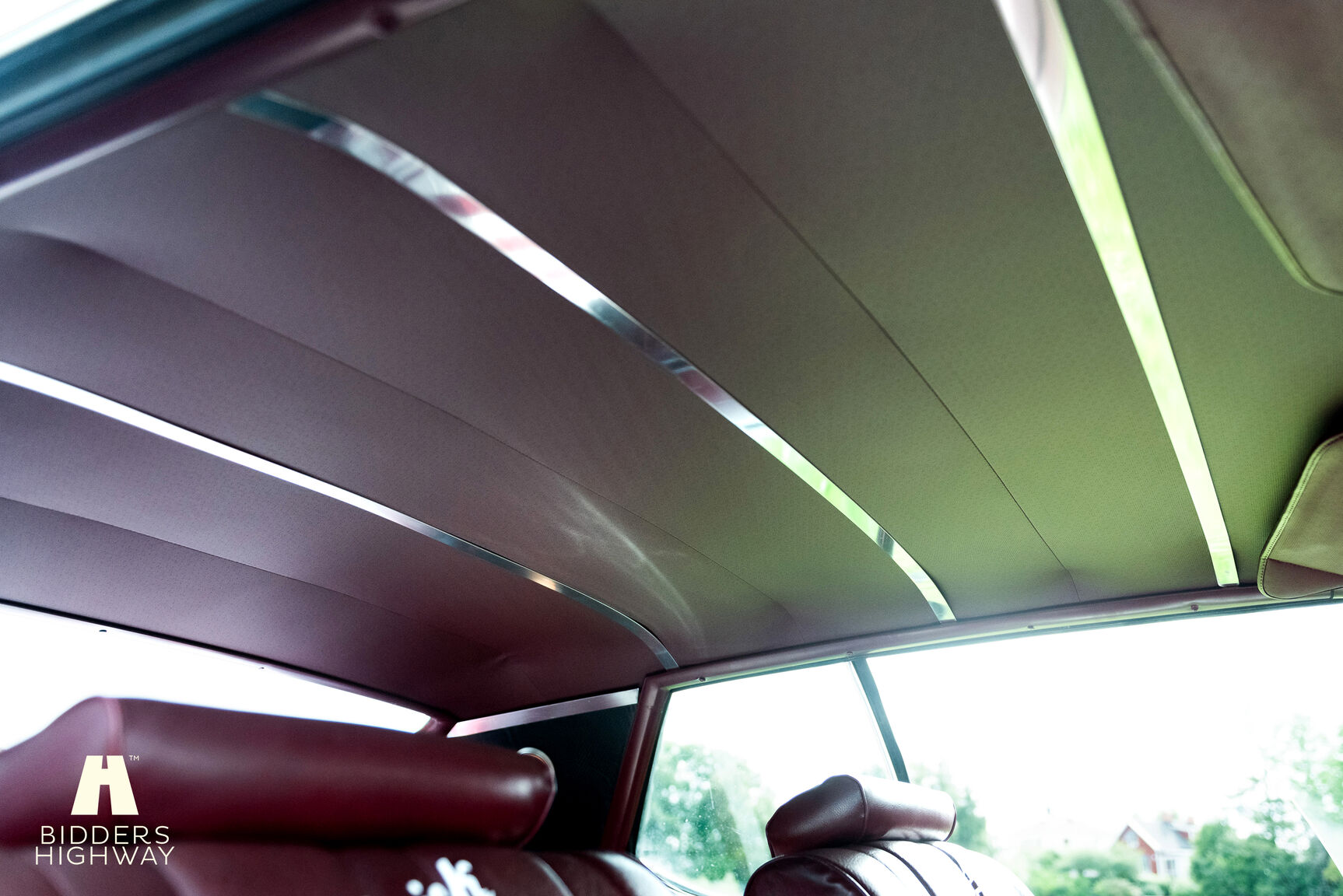 Innenraumfoto von 1973 Buick Electra Custom 2D HT Coupe