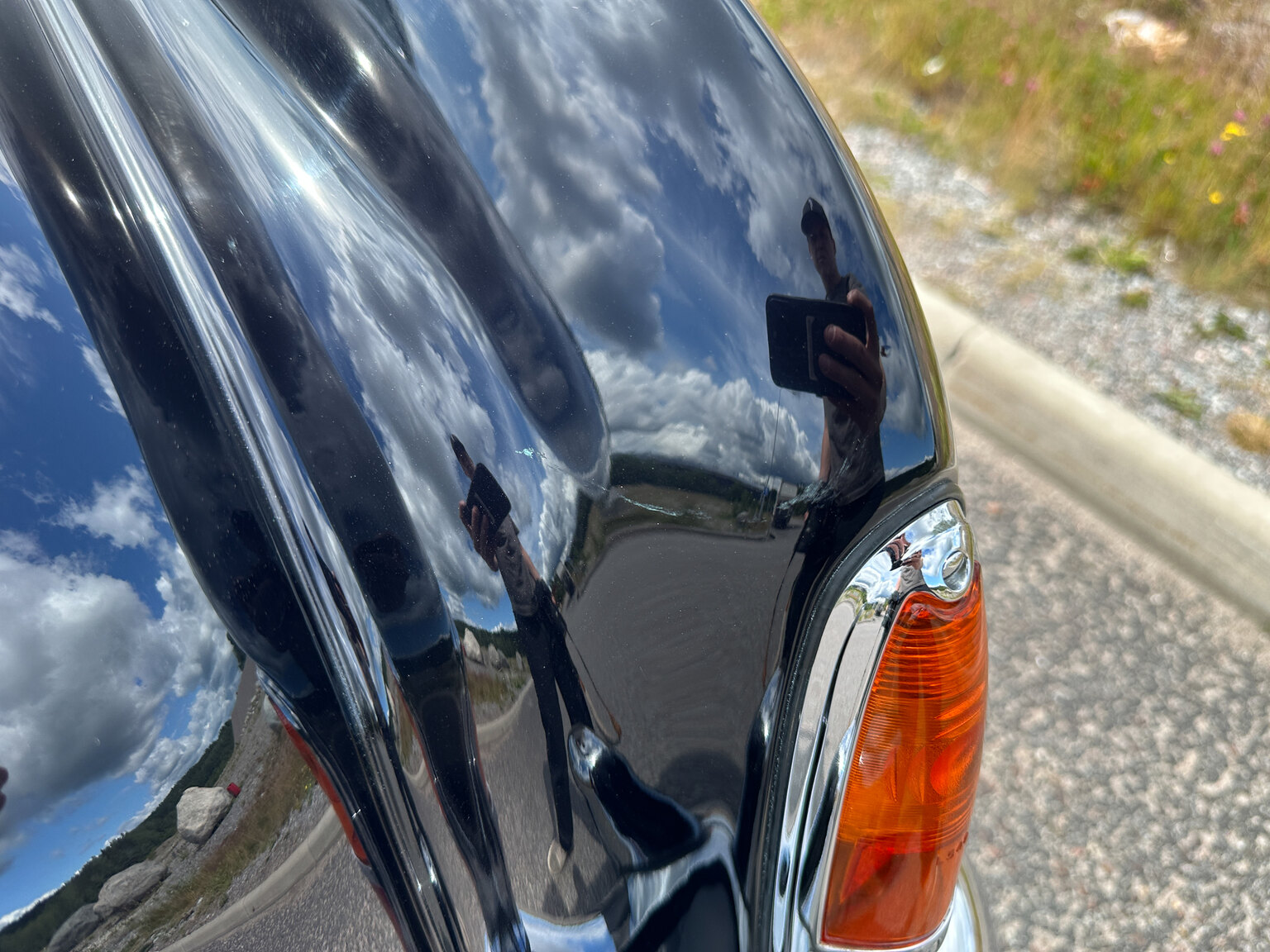 Exterior image of 1960 Bentley S2 Continental 