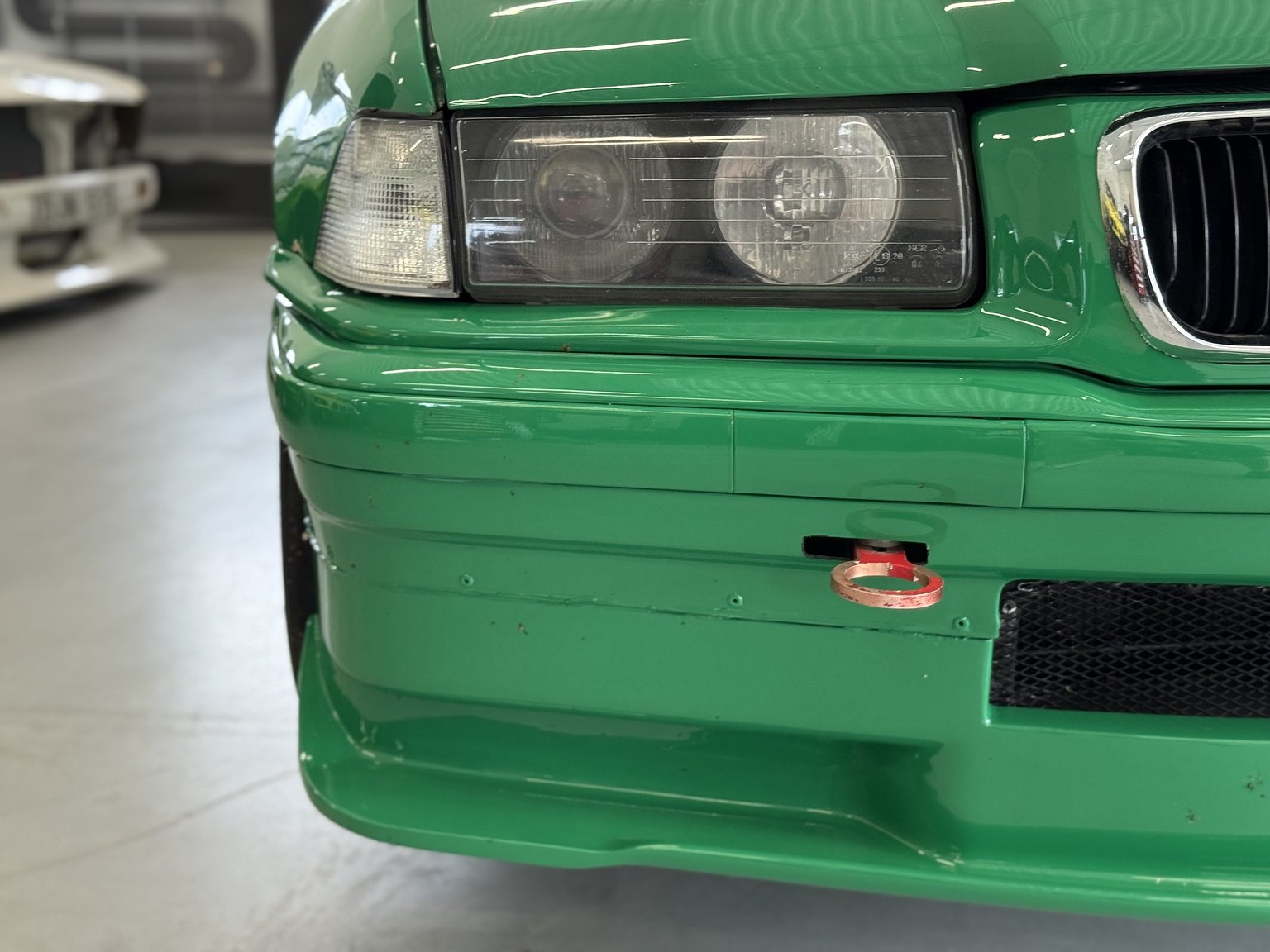 Exterior image of 1993 BMW E36 Super Touring