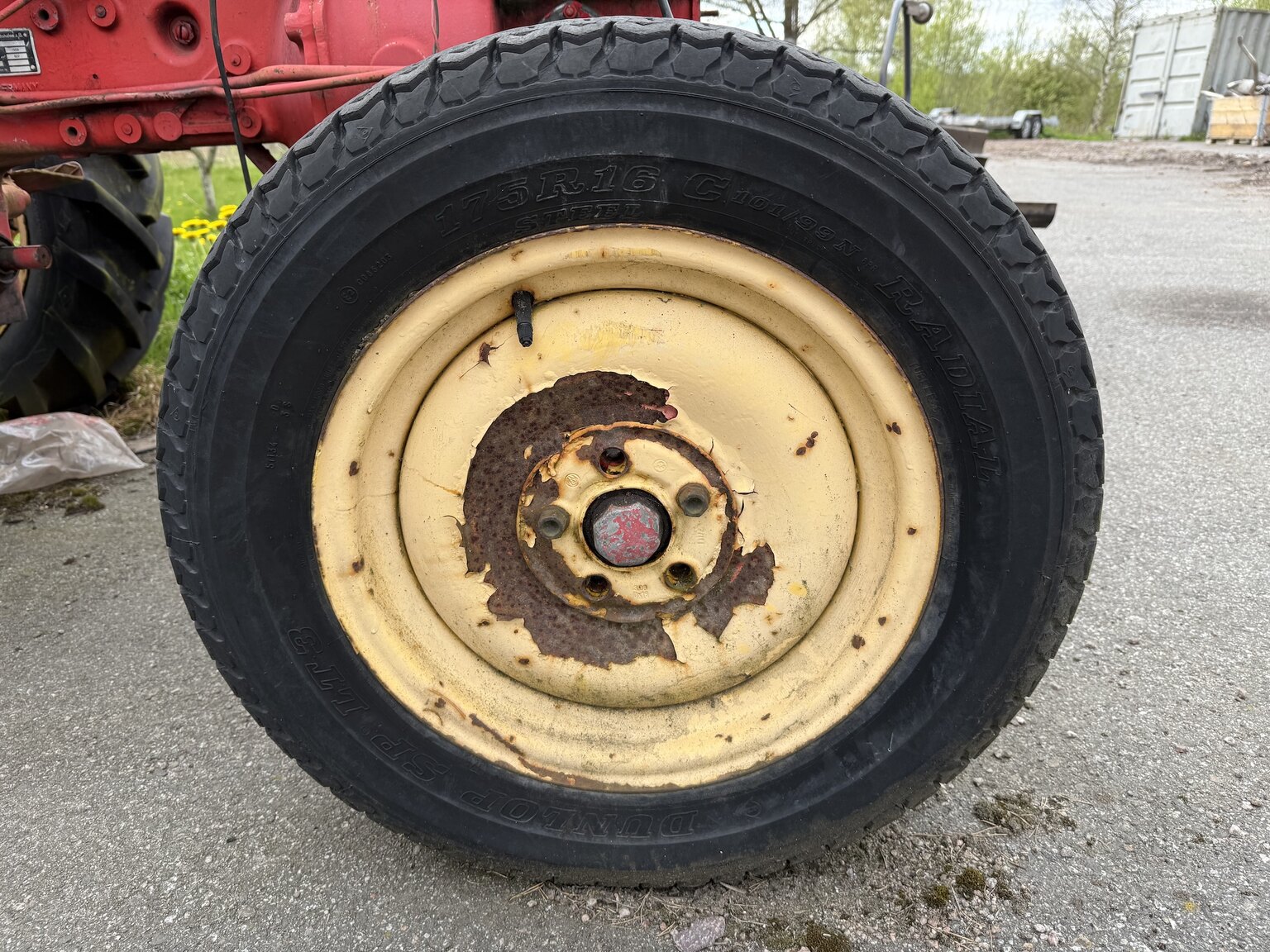 Exterior image of 1959 Porsche Diesel Traktor (Rep-objekt)