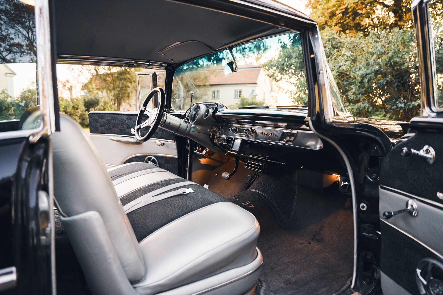 Interiörbild 1957 Chevrolet Bel Air Sport Coupé (6)