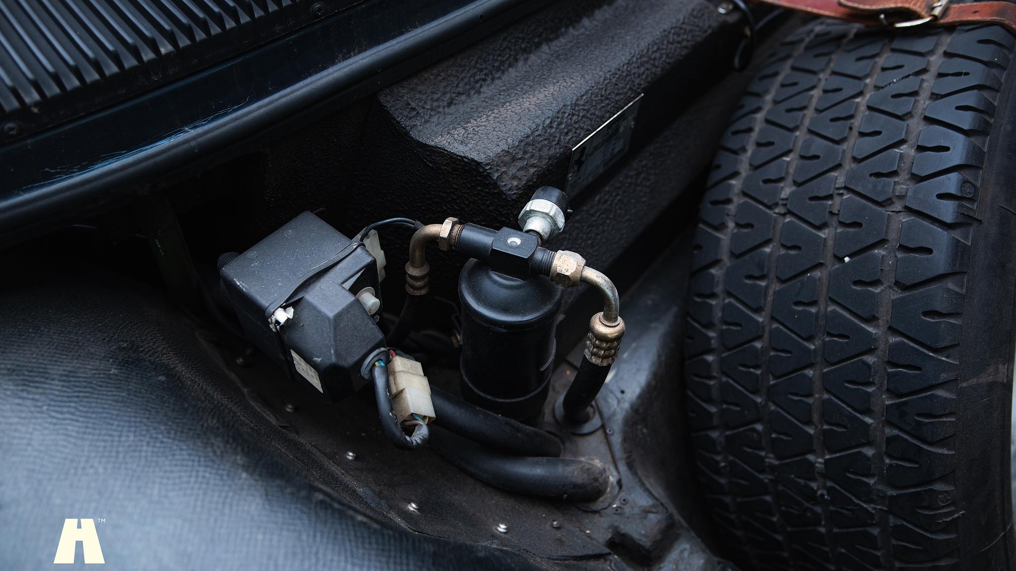 Image of 1985 Ferrari Mondial Quattrovalvole Design by Pininfarina (20) mechanics