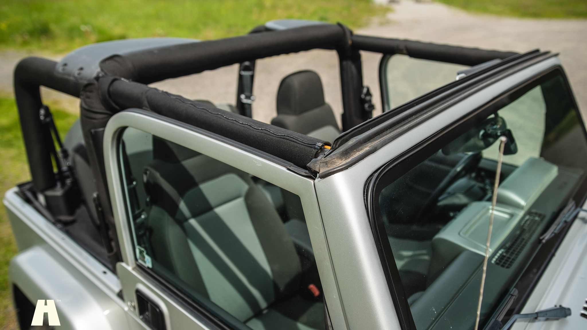 Exteriörbild på 2006 Jeep Wrangler 4.0L Sahara 