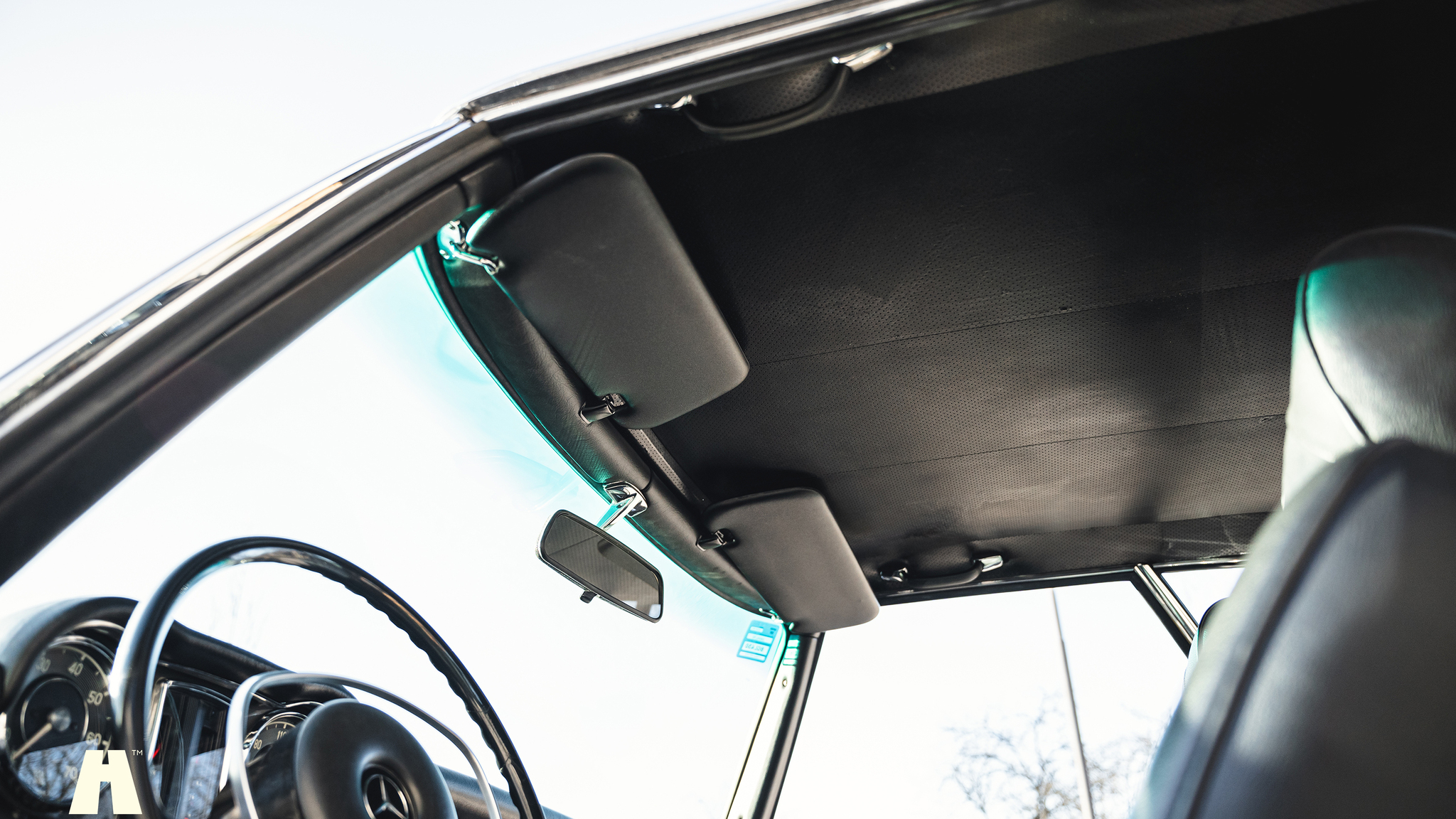 Innenraumfoto von 1970 Mercedes 280 SL Pagoda (17)