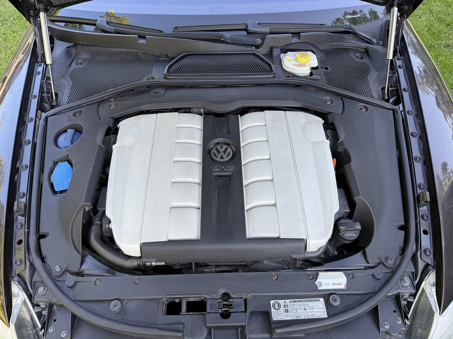 Image of 2009 Volkswagen Phaeton W12 LWB Executive (2) mechanics