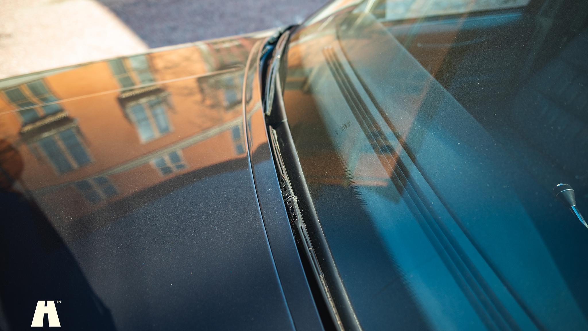 Exterior image of 1992 Lincoln Town Car Limousine 