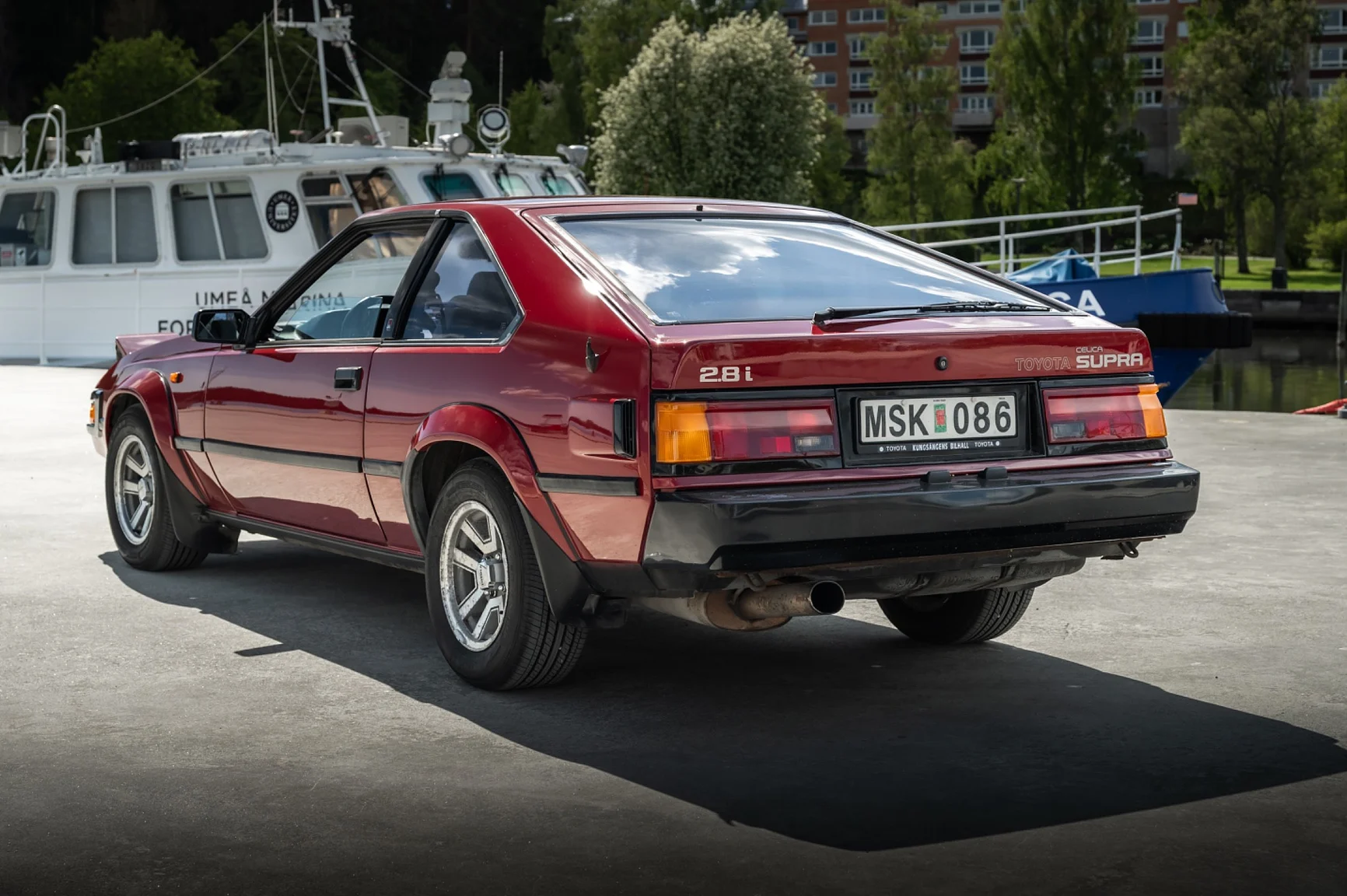 Exterior image of 1986 Toyota Celica Supra 2.8 (1)