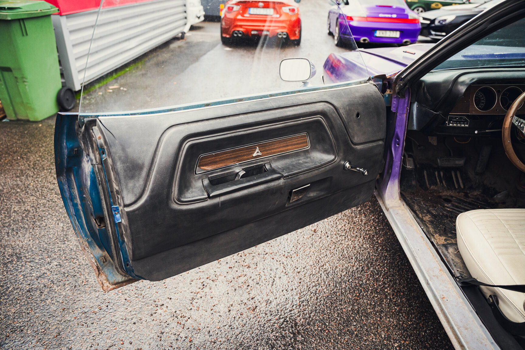 Interiörbild 1970 Dodge Challenger - Ett sista race