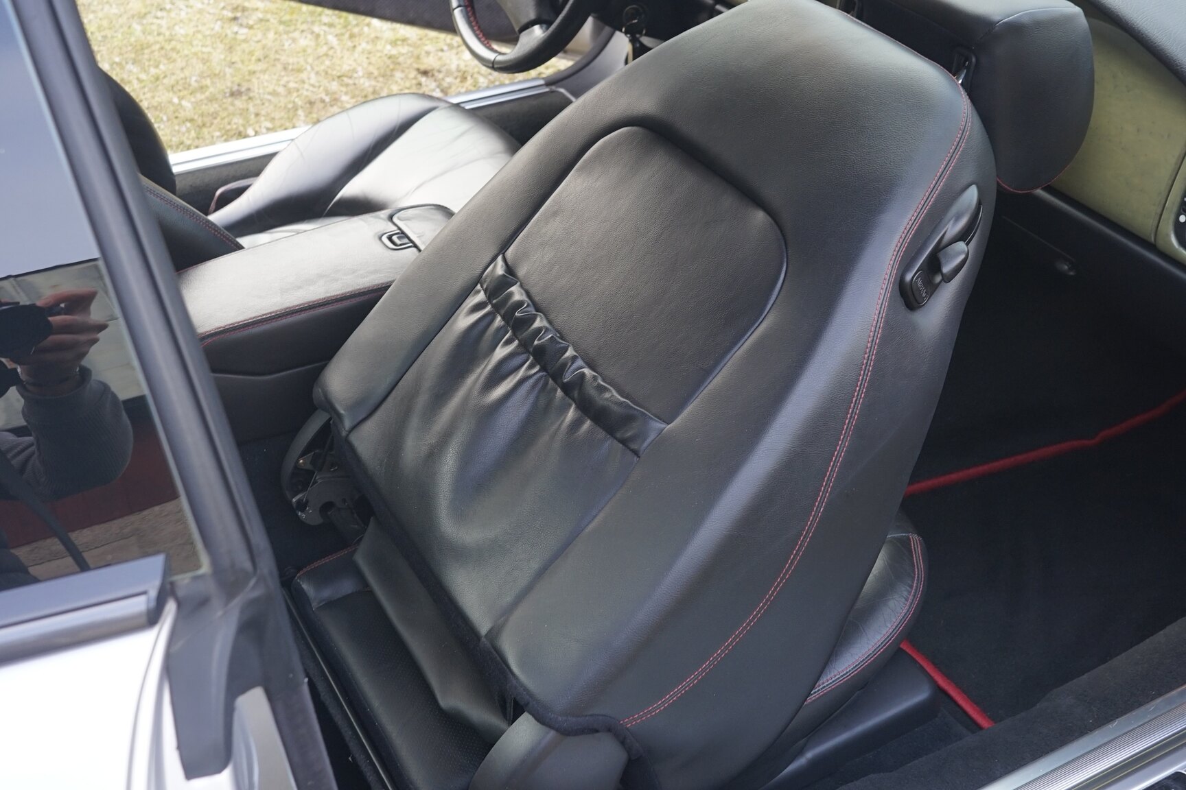 Interior image of 2001 Jaguar XKR Silverstone