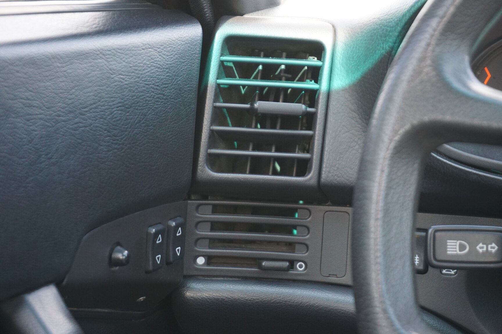 Interior image of 1985 Porsche 944 "NO RESERVE AUCTION"