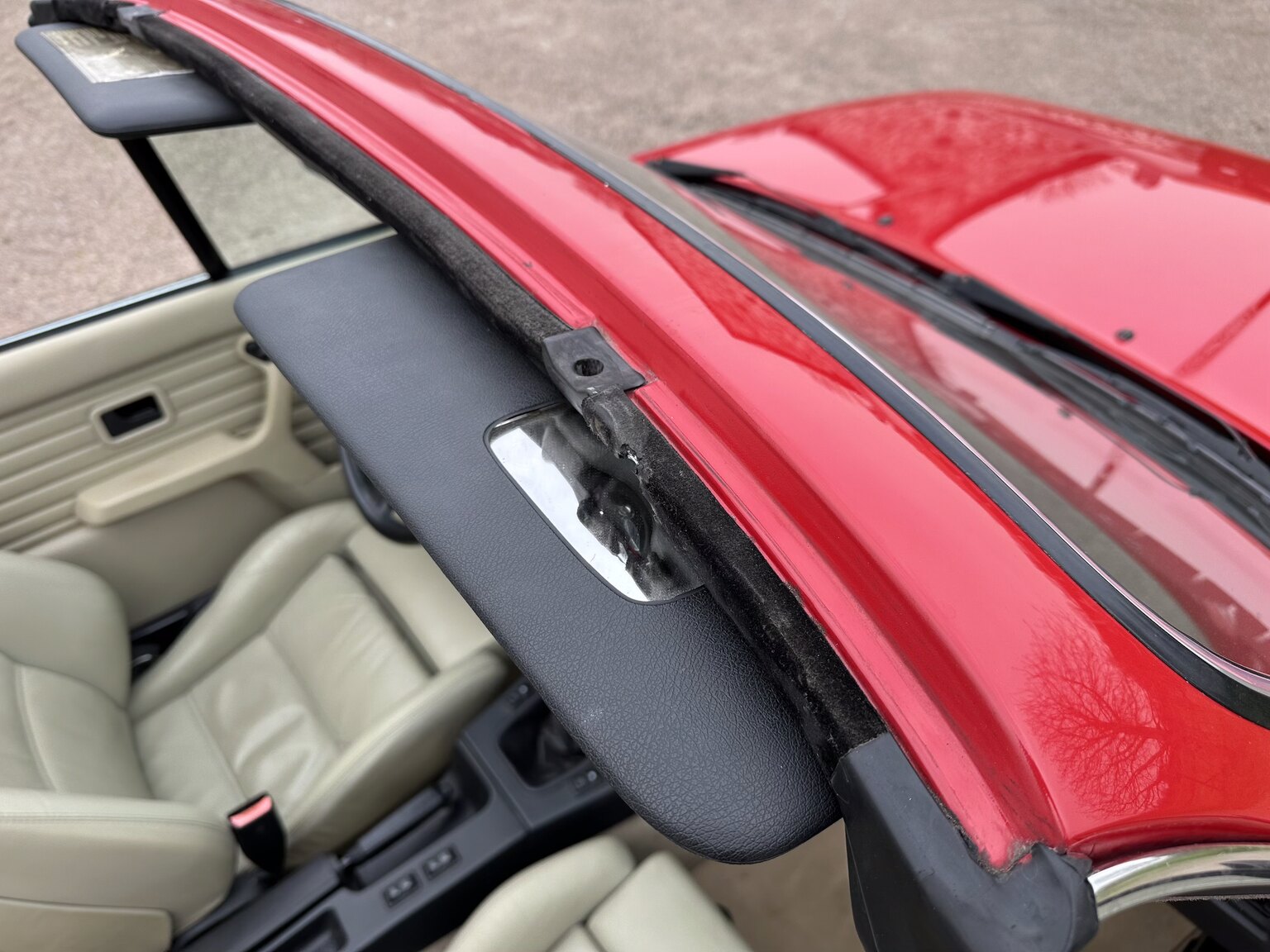 Interior image of 1987 BMW 325i Convertible (41)