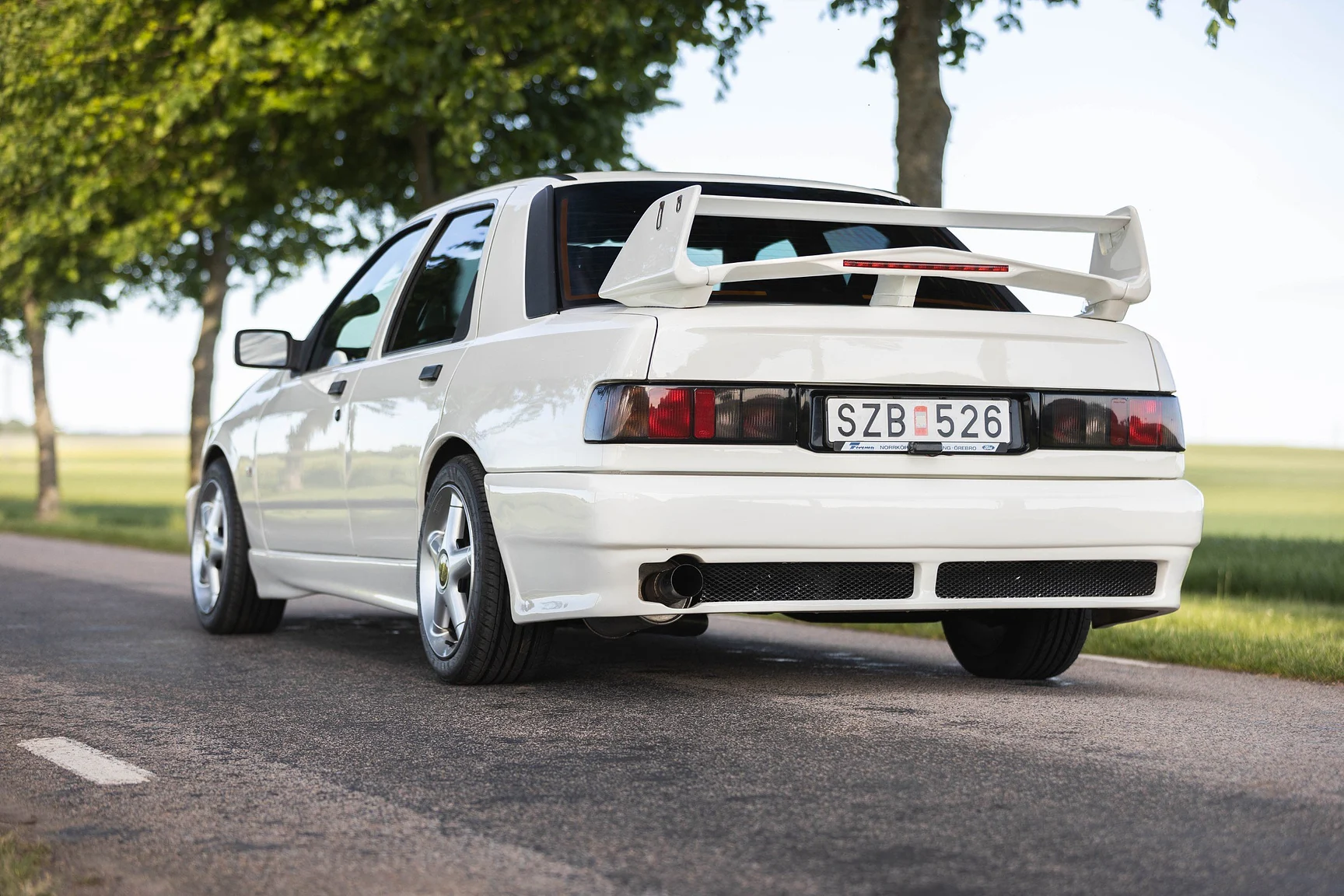 Exteriörbild på 1991 Ford Sierra Cosworth 4x4 (7)