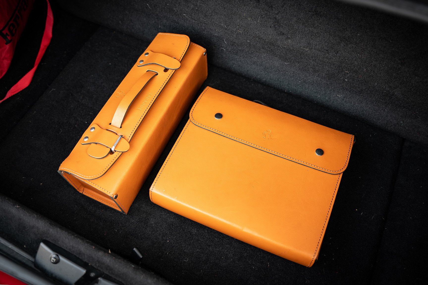 Interiörbild 2003 Ferrari 575M Maranello