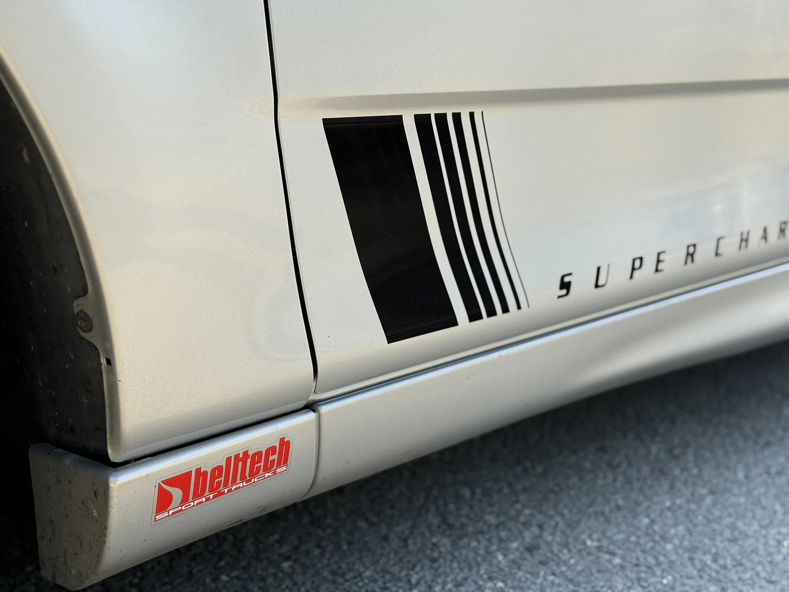 Aussenfoto 2002 Ford F 150 Lightning / Kenne Bell (60)