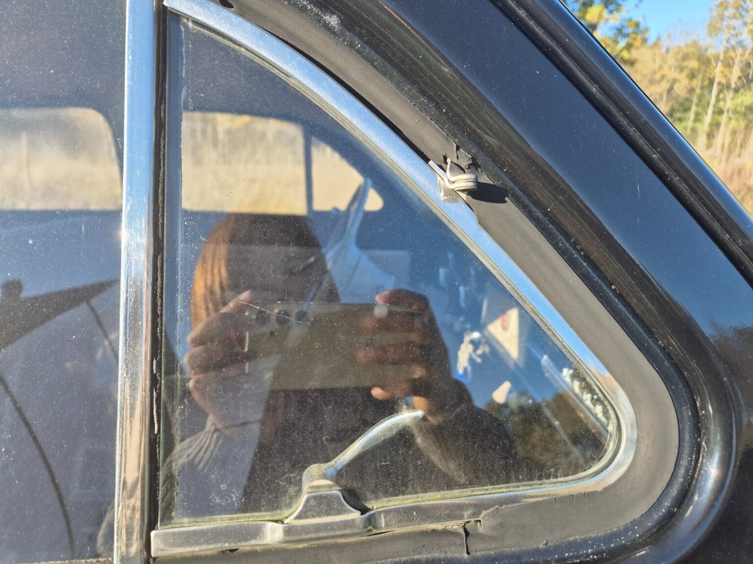Aussenfoto 1954 Ford Vedette 3.9 V8
