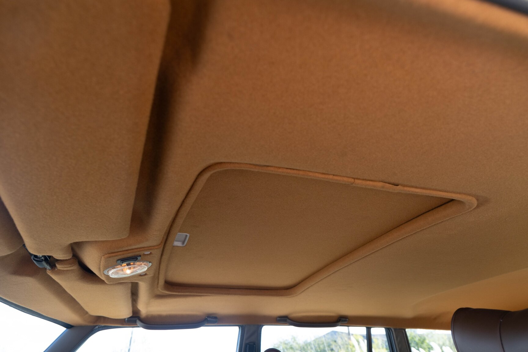 Innenraumfoto von 1991 Range Rover Restomod