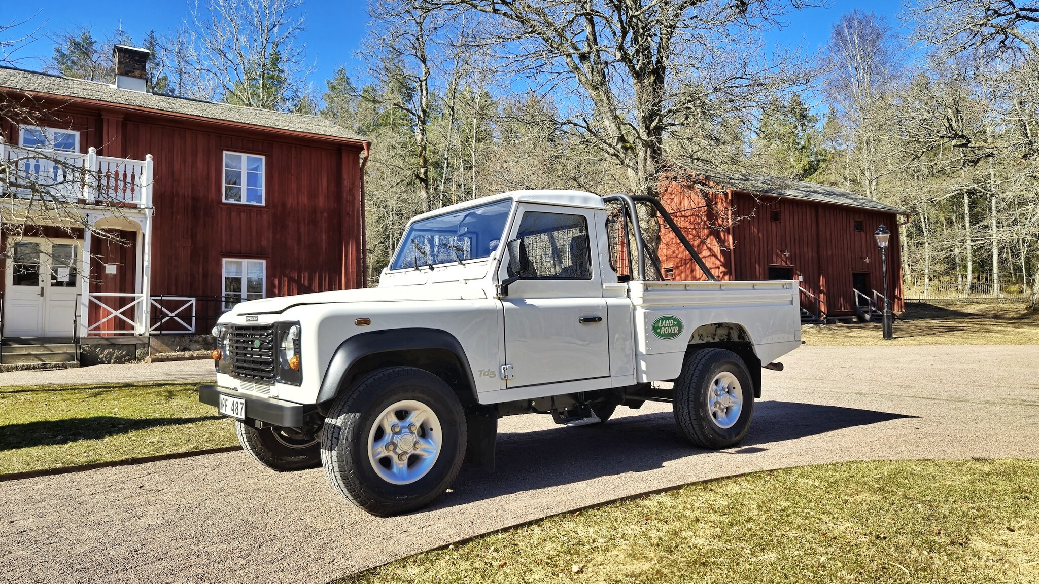 Exteriörbild på 1999 Land Rover Defender Single Cab Pickup