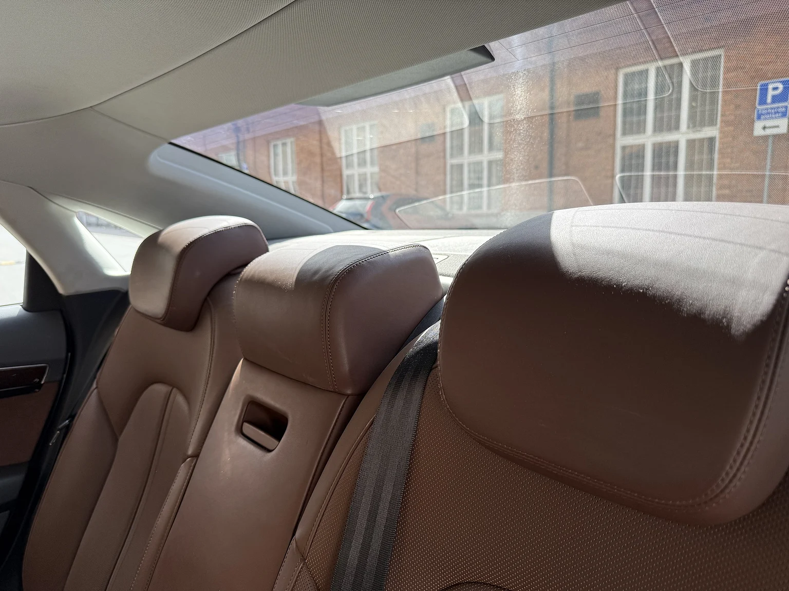 Innenraumfoto von 2014 Audi A8 4.0 TFSI (76)