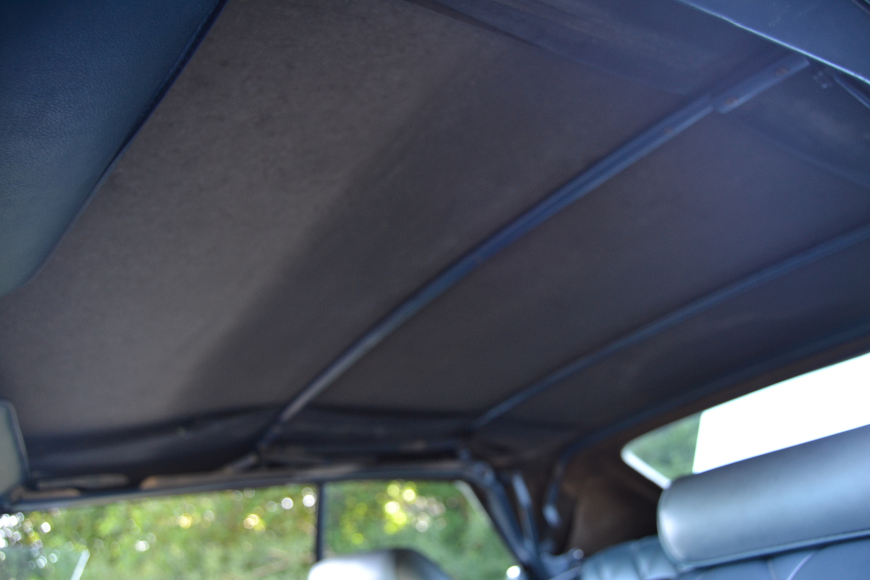 Interior image of 1970 Oldsmobile Ninety eight Convertible (42)