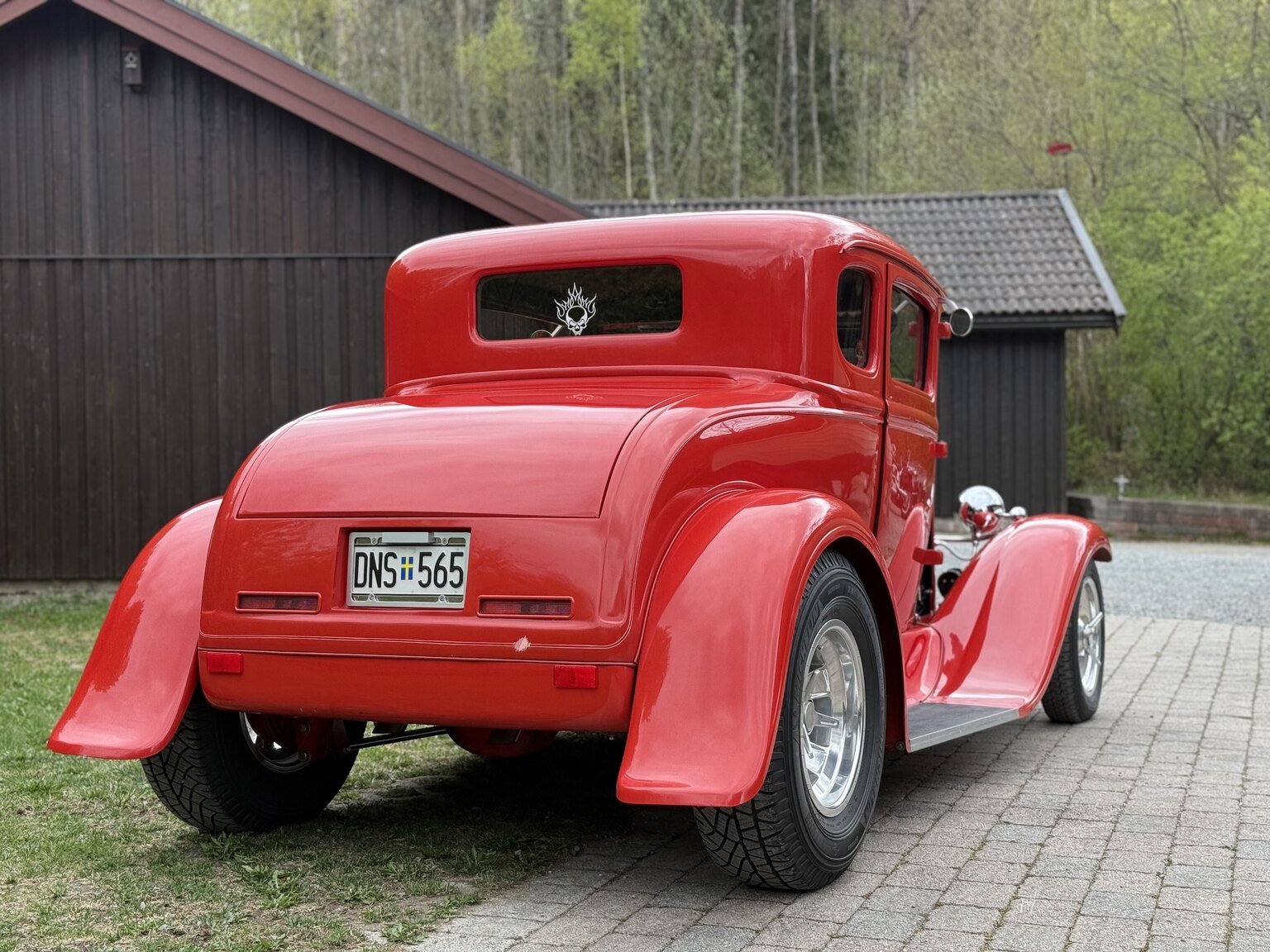 Exterior image of 1931 Ford Model A Coupé Hot Rod
