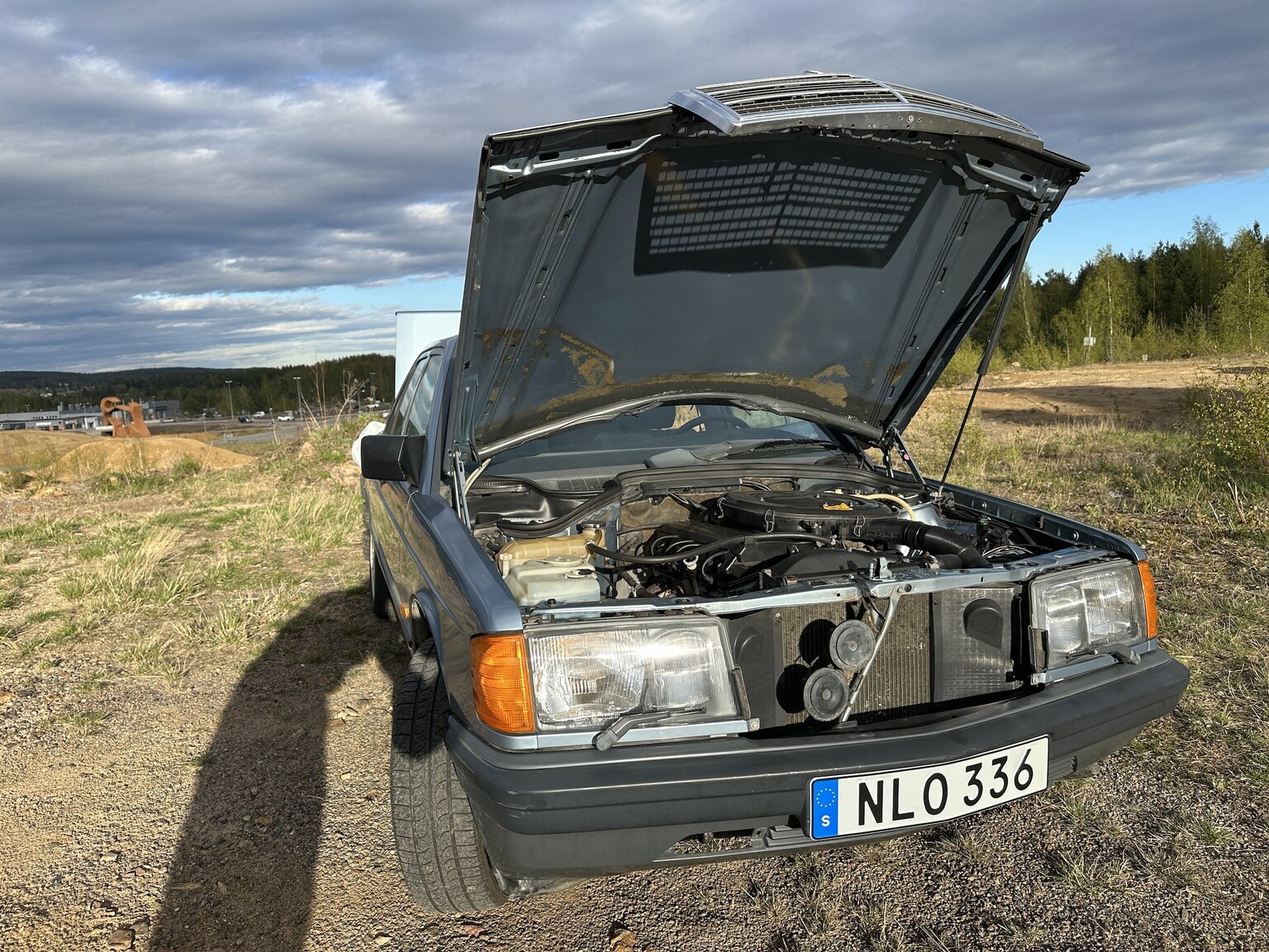 Image of 1988 Mercedes-Benz 190 E mechanics