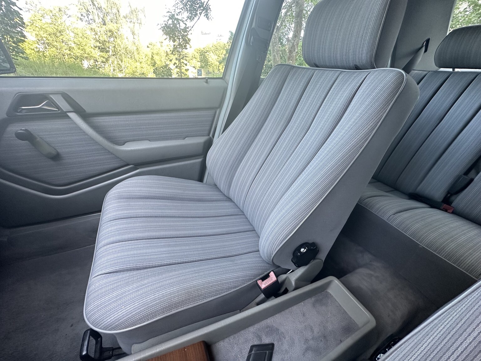 Interiörbild 1989 Mercedes-Benz 230E
