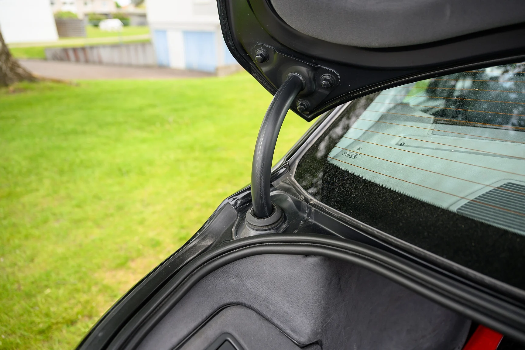 Interior image of 2001 BMW 745i (70)