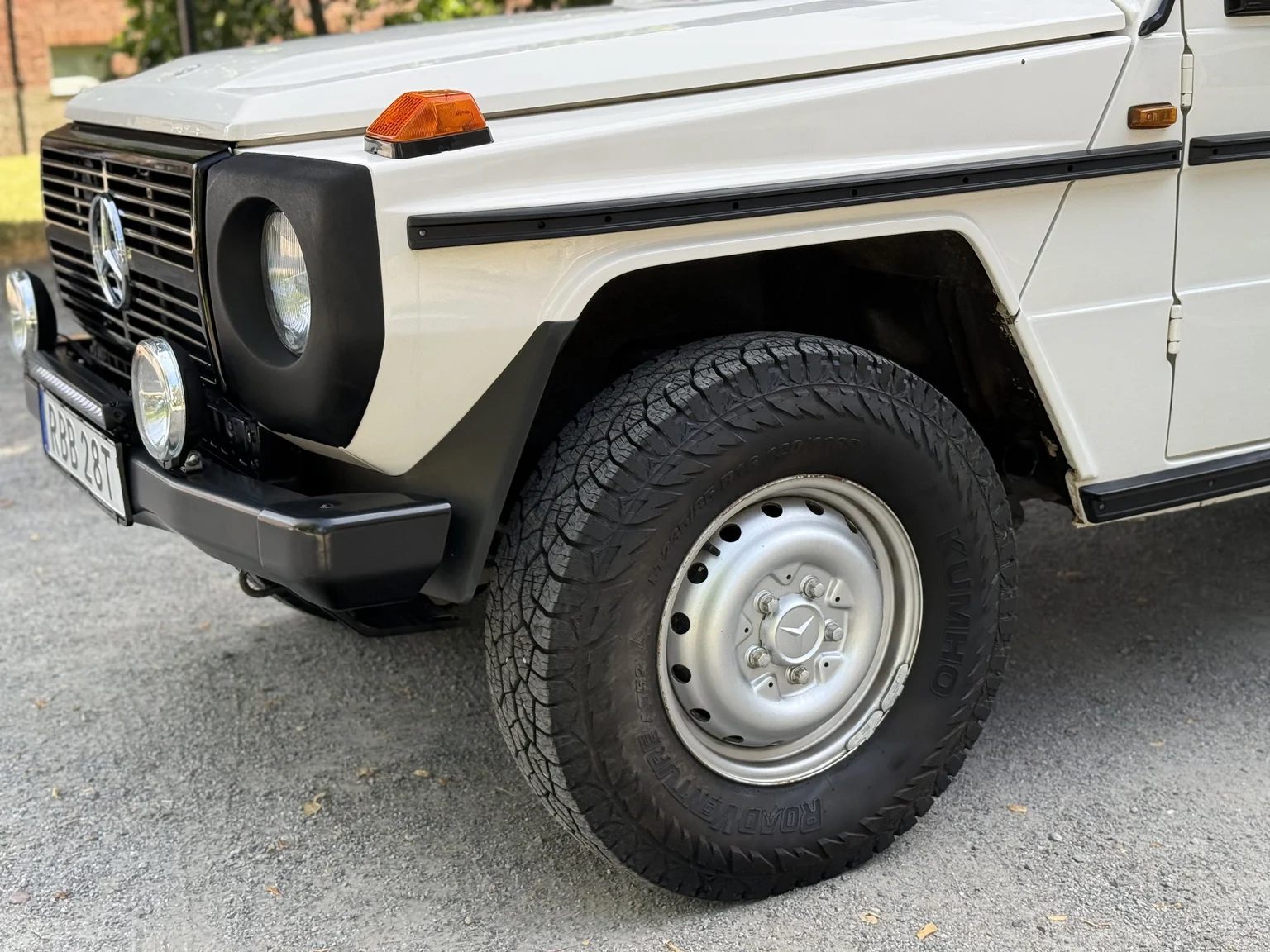 Aussenfoto 1981 Mercedes-Benz 240 GD (16)