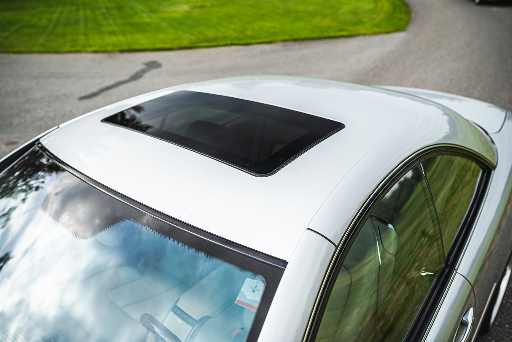 Exterior image of 2000 Mercedes-Benz CL 500