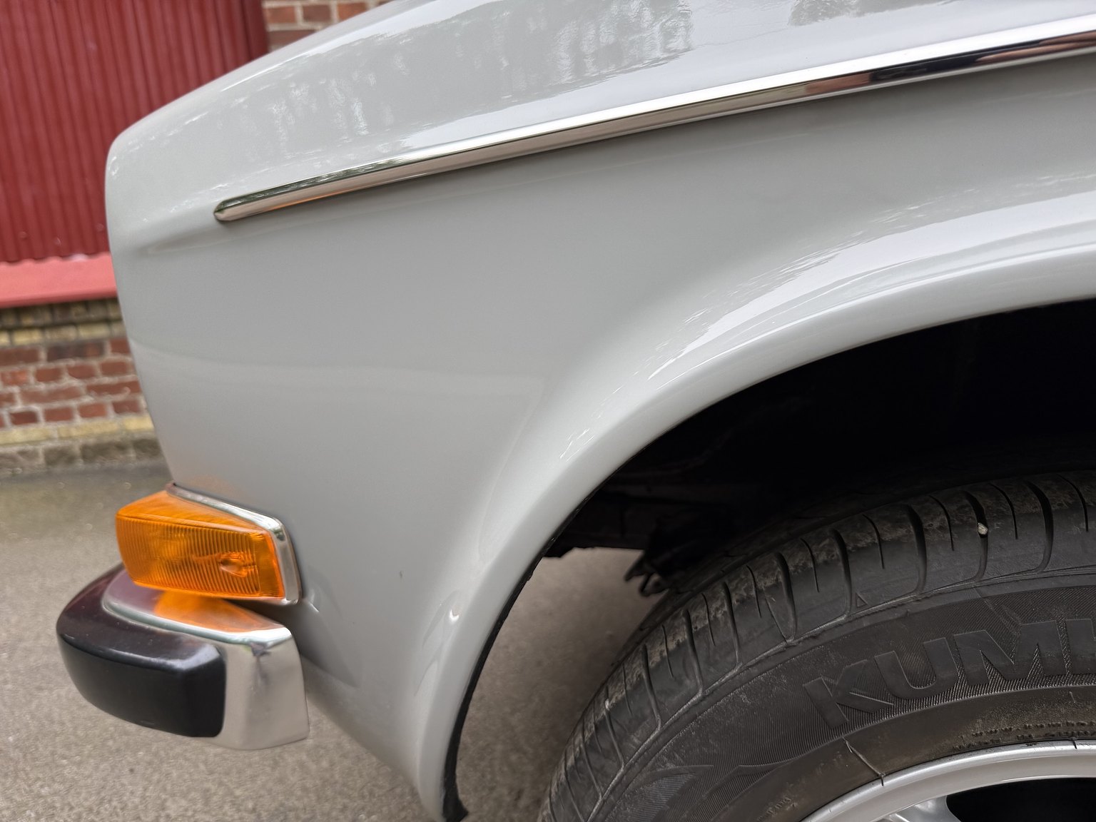 Exterior image of 1970 Volvo 142 Automatic