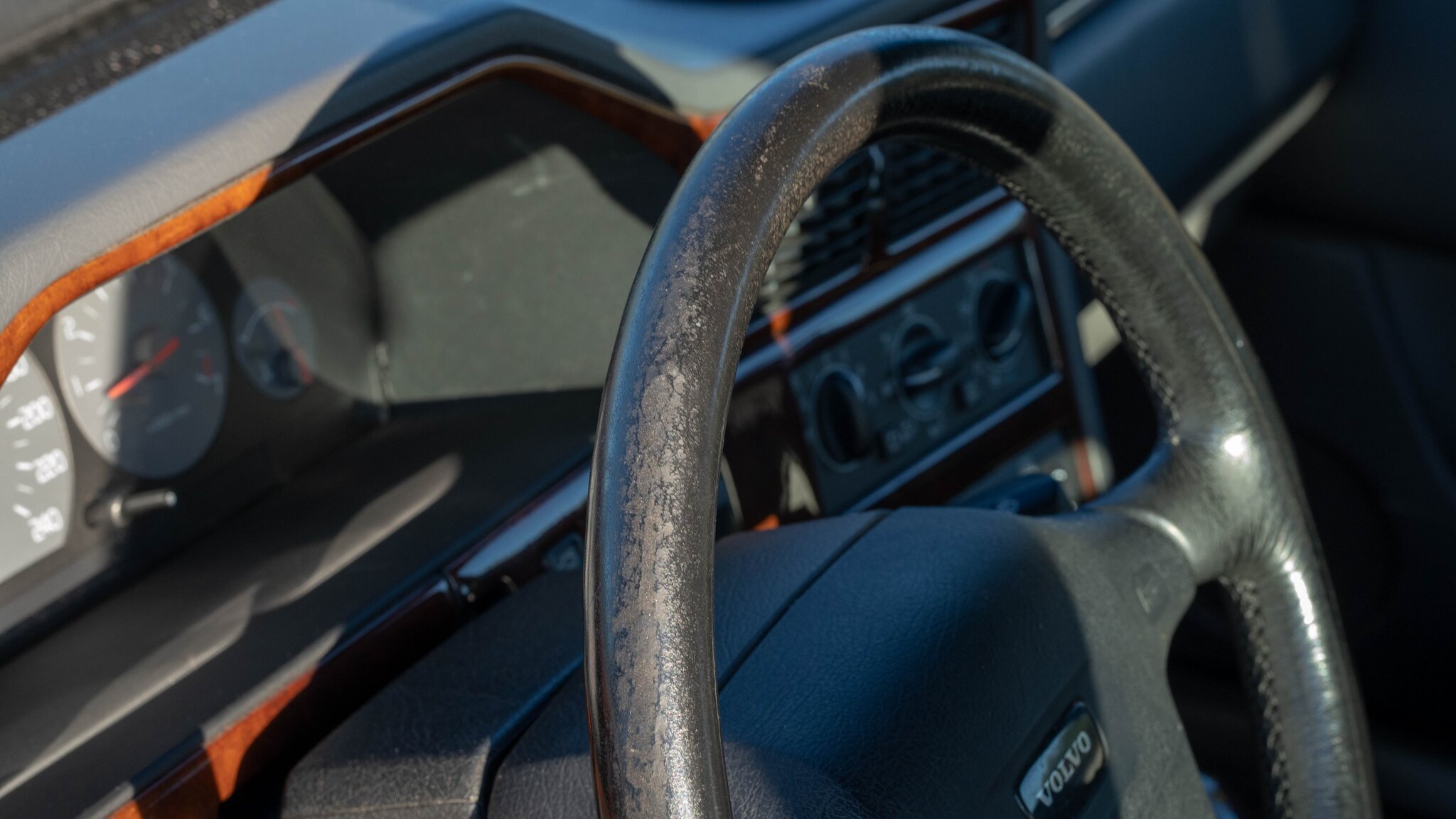 Interior image of 1996 VOLVO 960 Executive
