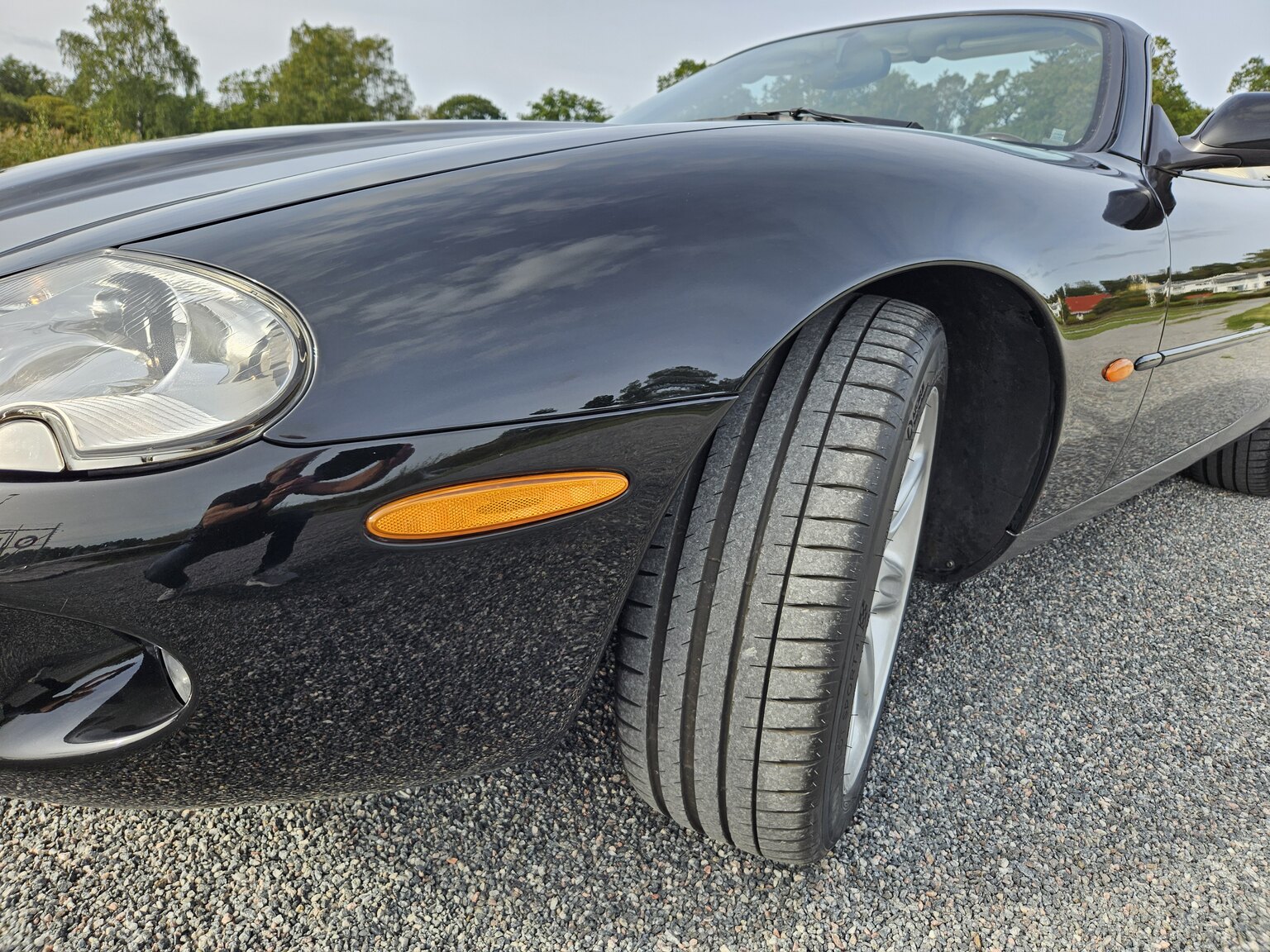 Exteriörbild på 1998 Jaguar XK8 Cabriolet