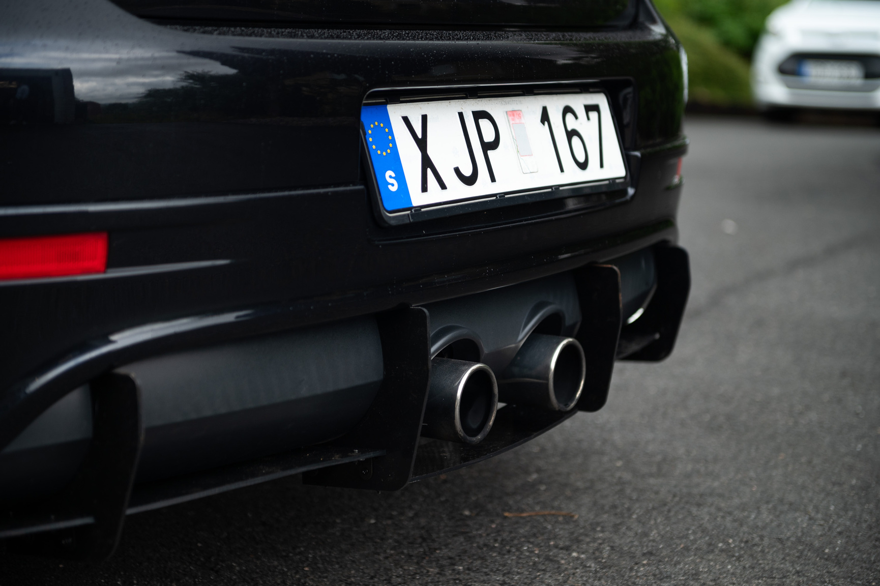 Exteriörbild på 2006 Volkswagen Golf R32 (4)