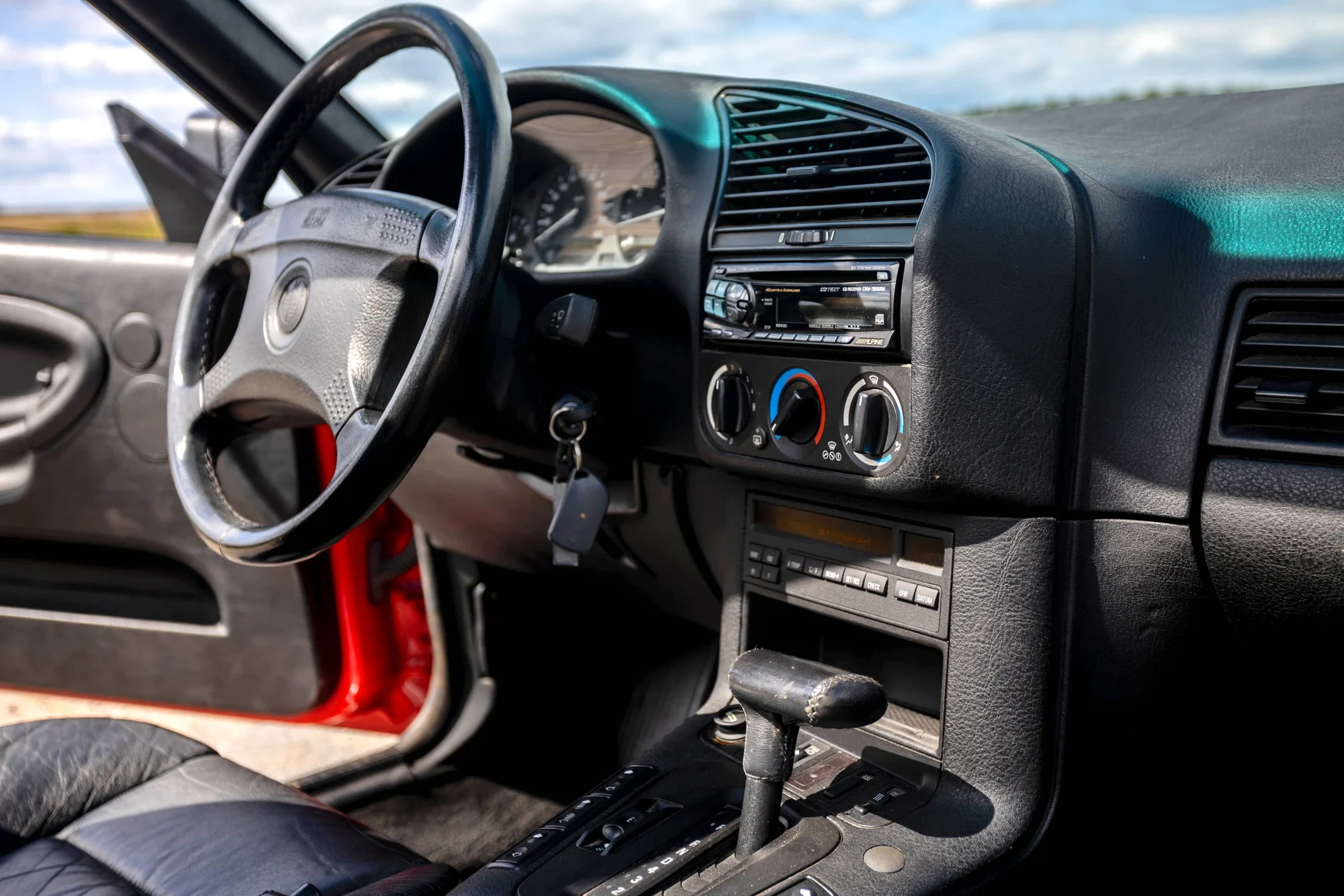 Innenraumfoto von 1994 BMW 325i Convertible (11)