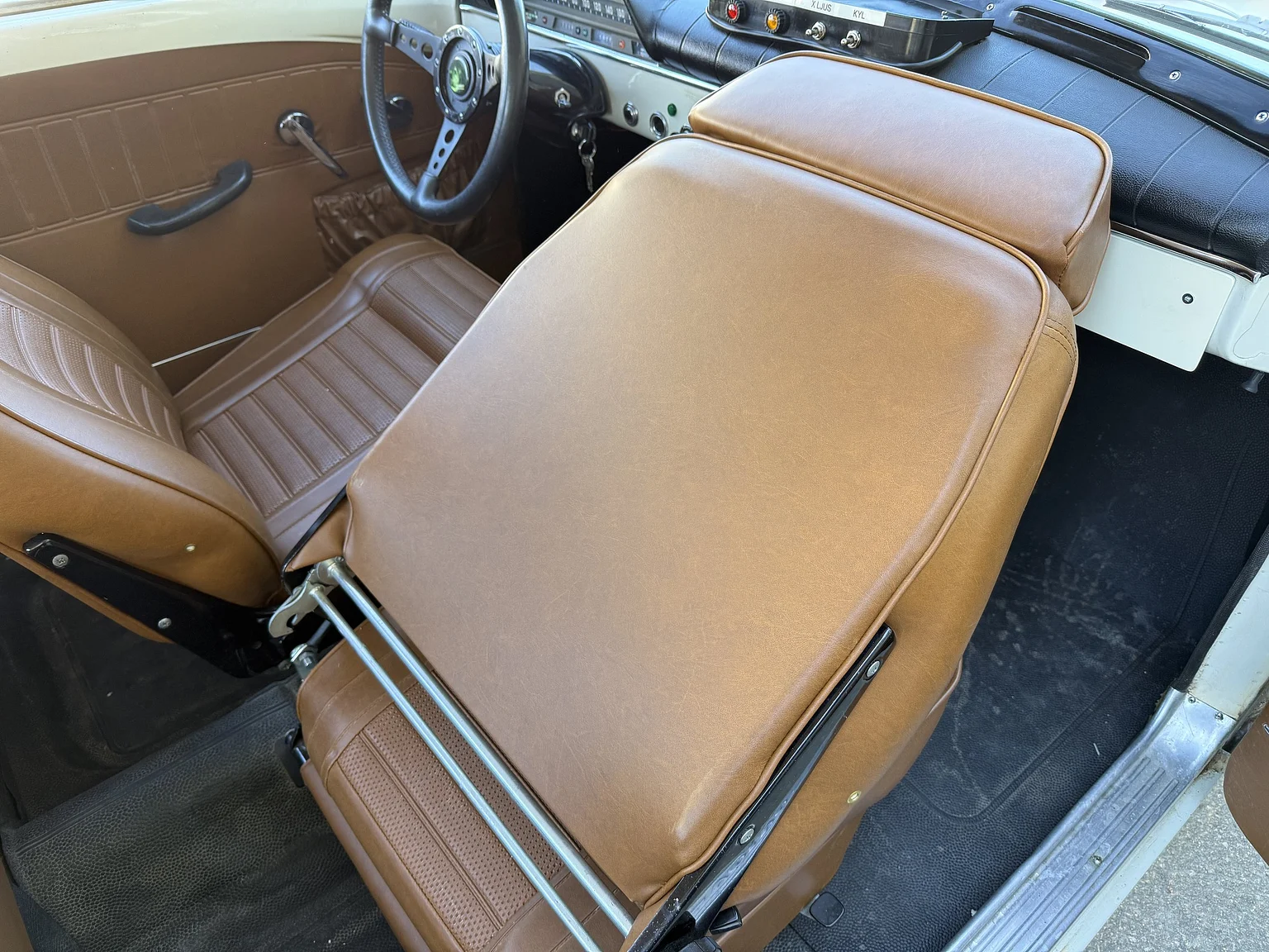 Interior image of 1967 Volvo Amazon (32)